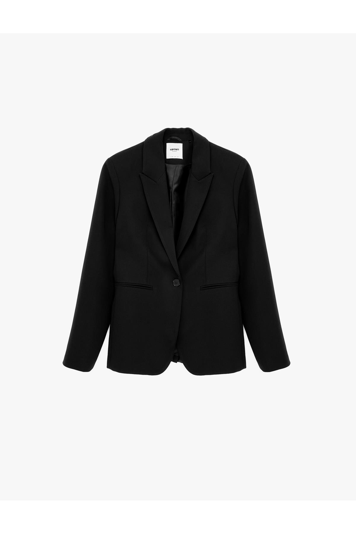 Düğmeli Cepli Geniş Yaka Krep Blazer Ceket