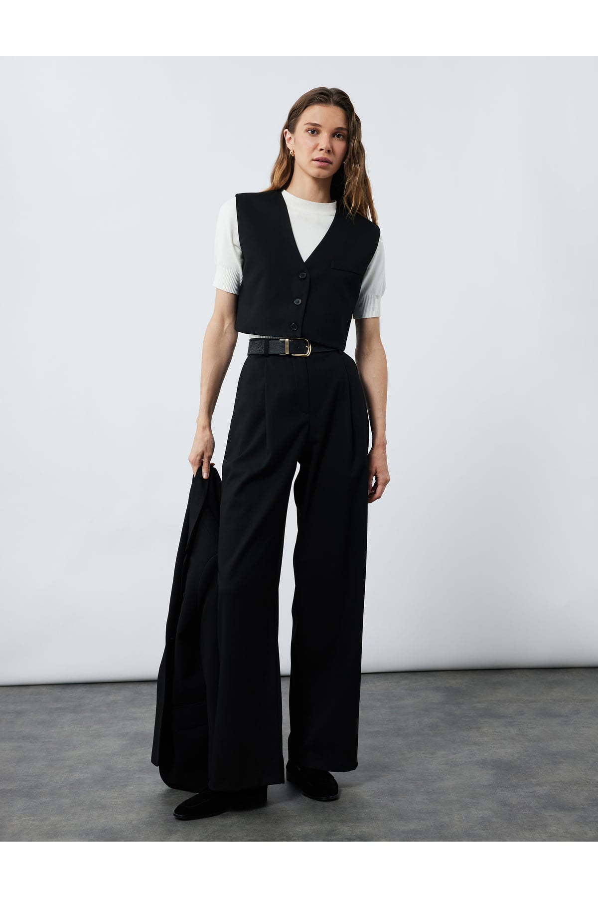Düğmeli V Yaka Kolsuz Crop Blazer Yelek