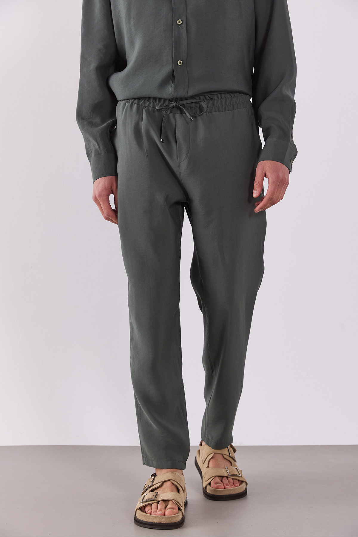 Erkek Beli Lastikli Pantolon(CUPRO) - HAKİ
