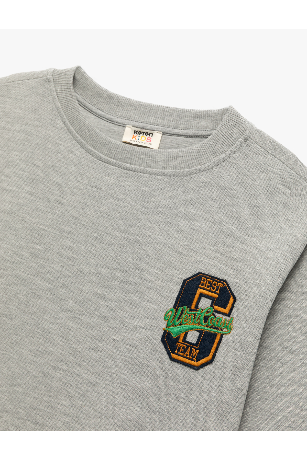 İşleme Detaylı Uzun Kollu Bisiklet Yaka Oversize Sweatshirt