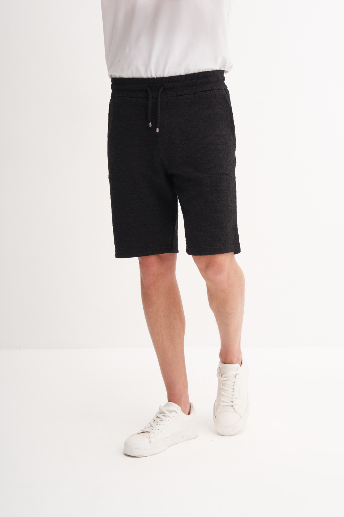 Jakarlı Regular Fit Örme Bermuda Şort