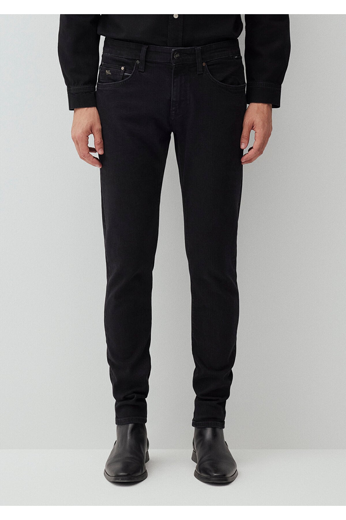 James Deep Smoke Lux Black