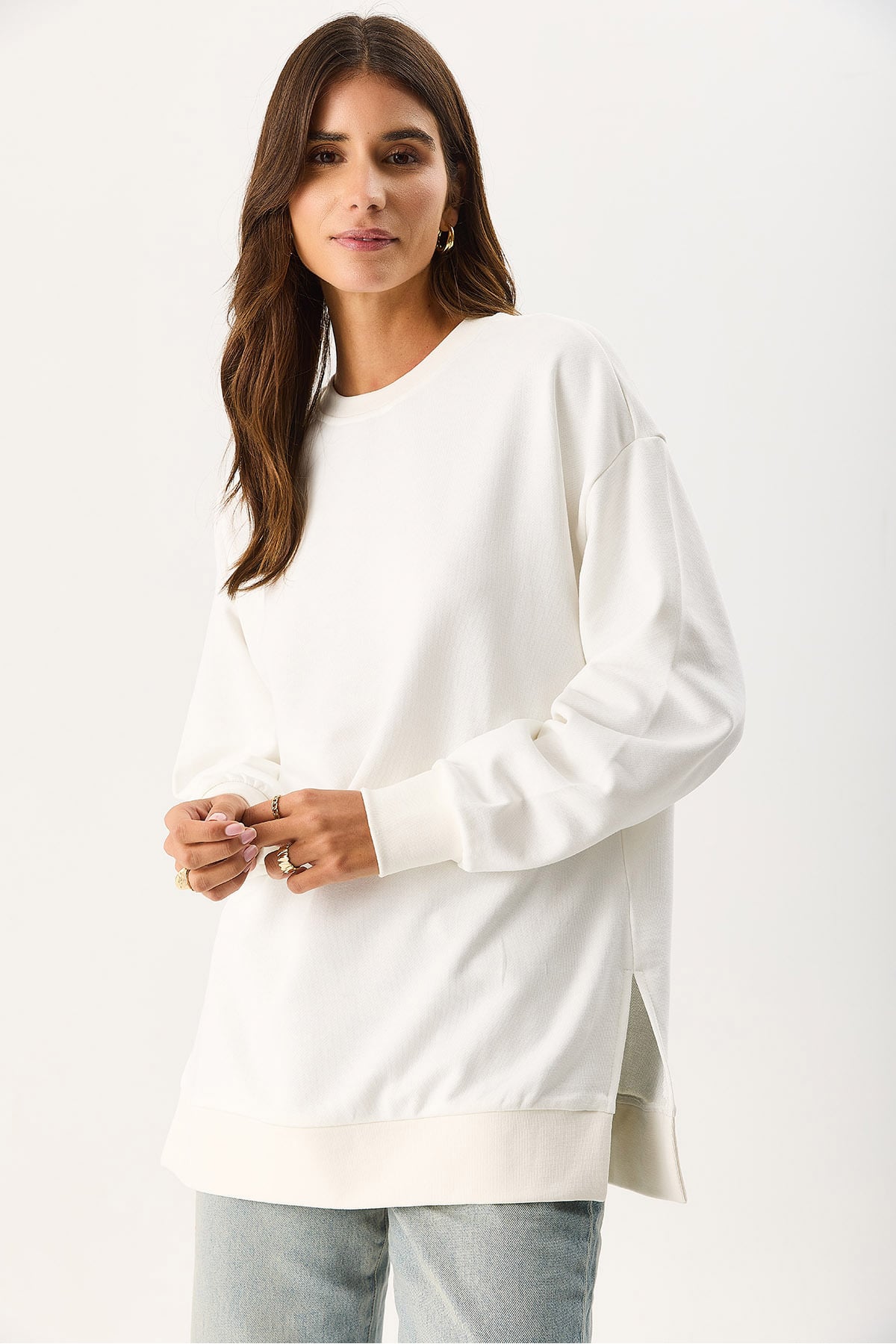 Kadın Bisiklet Yaka Yanı Yırtmaçlı Regular Fit 3 İplik Sweatshirt %100 Pamuk - Fildişi