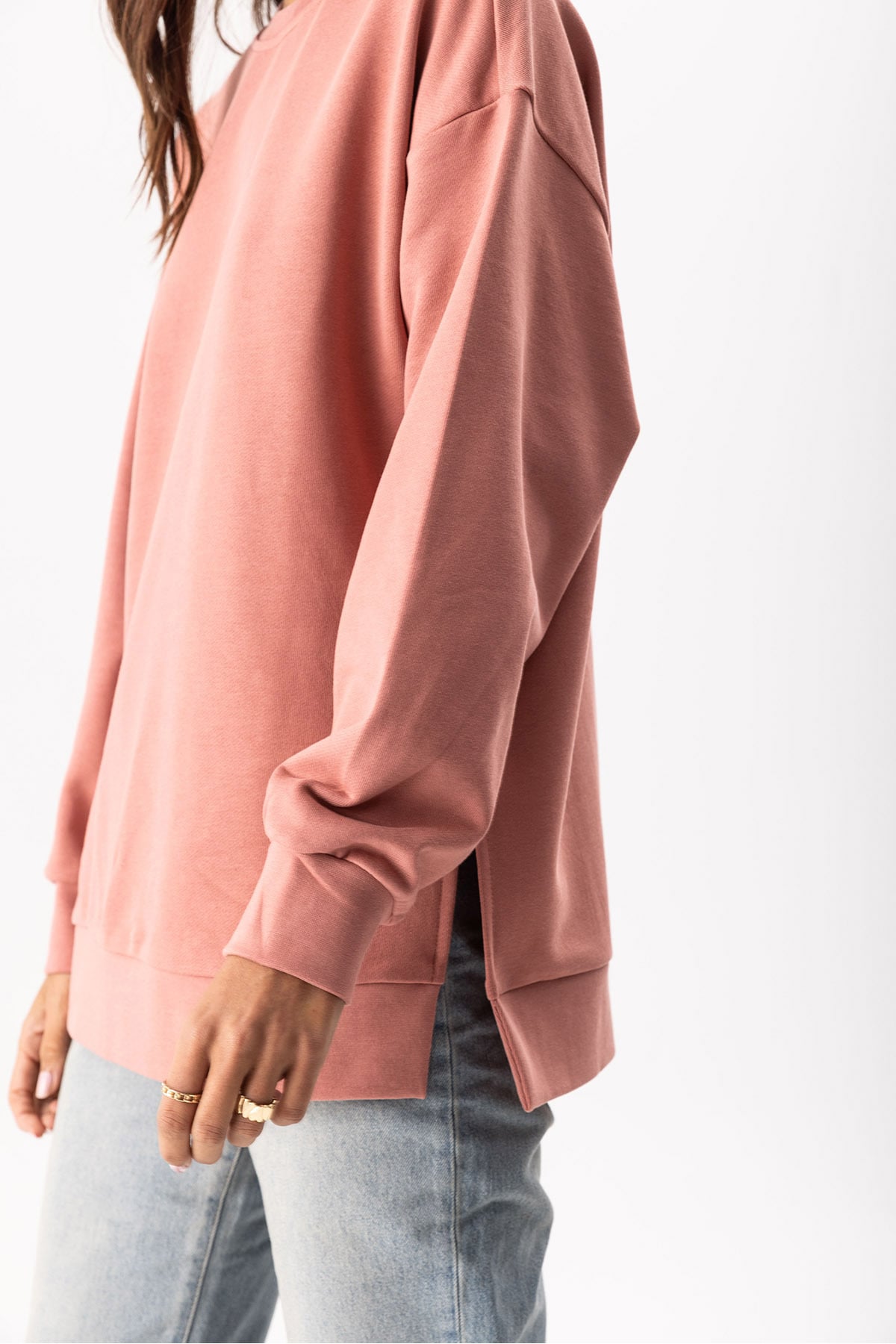 Kadın Bisiklet Yaka Yanı Yırtmaçlı Regular Fit 3 İplik Sweatshirt %100 Pamuk - Gülkurusu