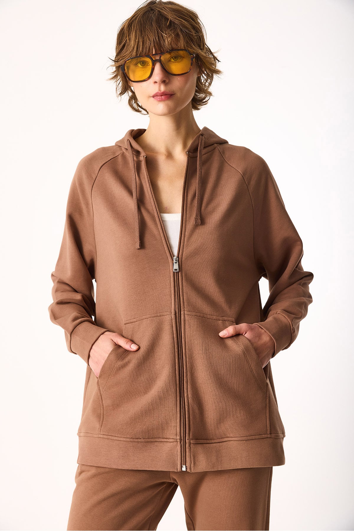 Kadın Grace Kapüşonlu Fermuarlı Regular Fit Basic Sweatshirt %100 Pamuk - Kahverengi