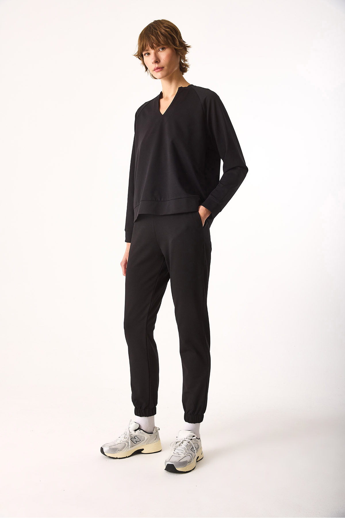 Kadın Paçası Lastikli Slim Straight Eşofman Altı-Siyah