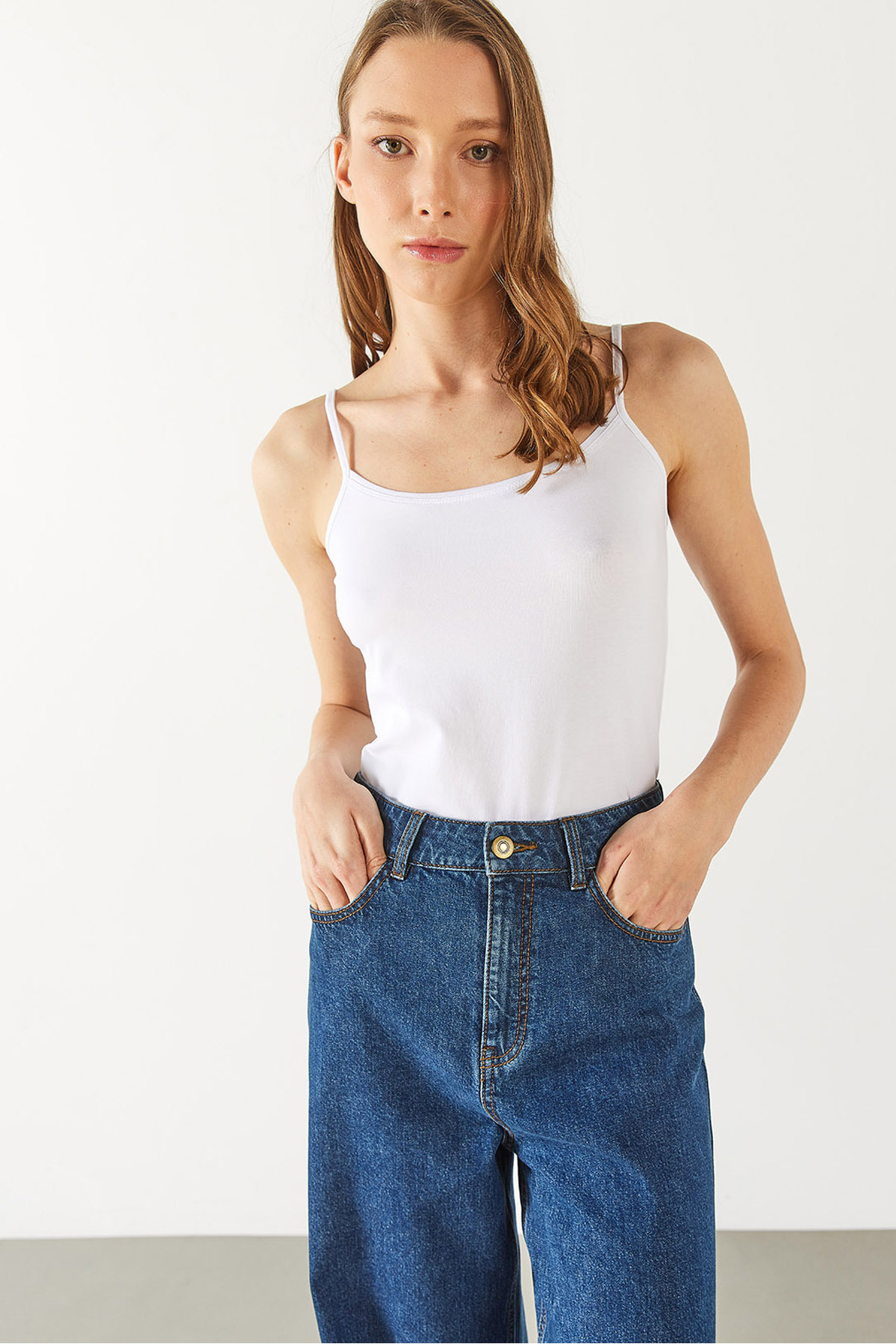 Kadın Slim Fit İp Askılı Atlet - Beyaz