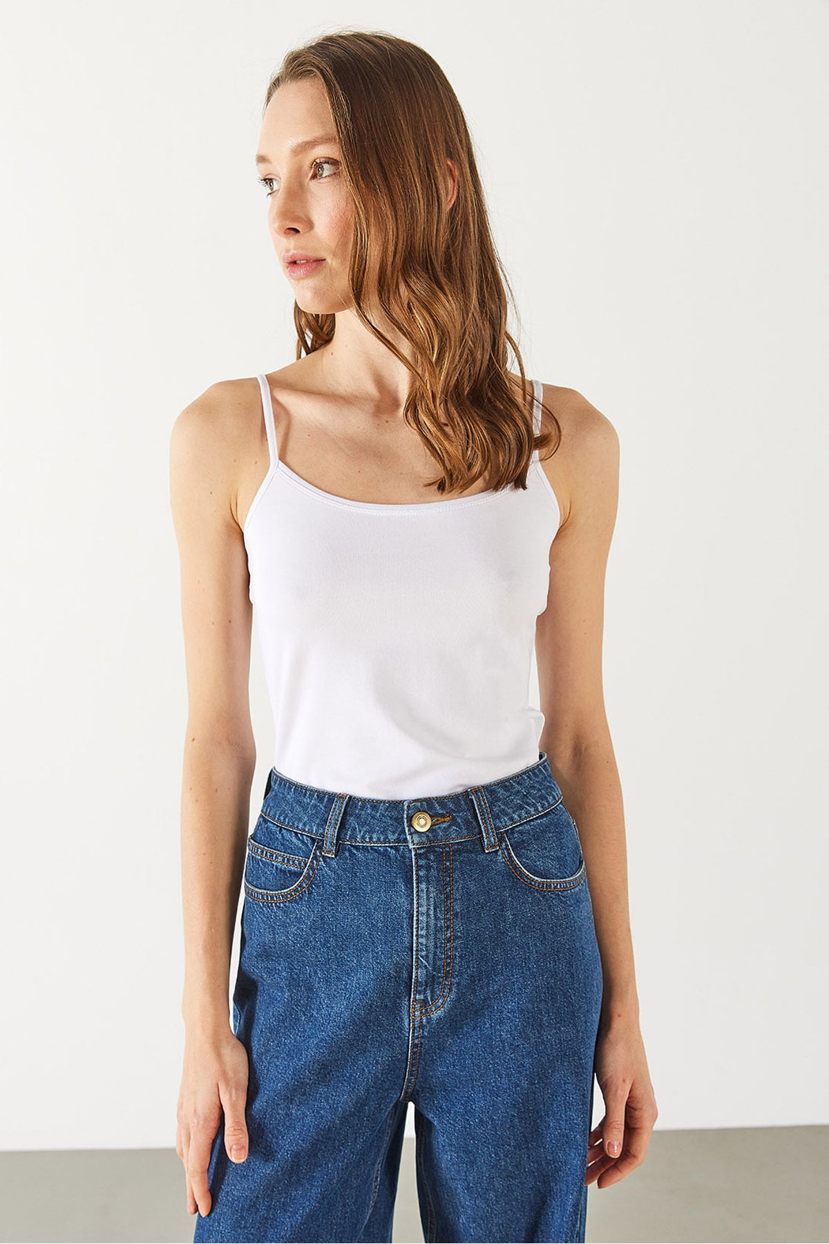 Kadın Slim Fit İp Askılı Atlet - Beyaz