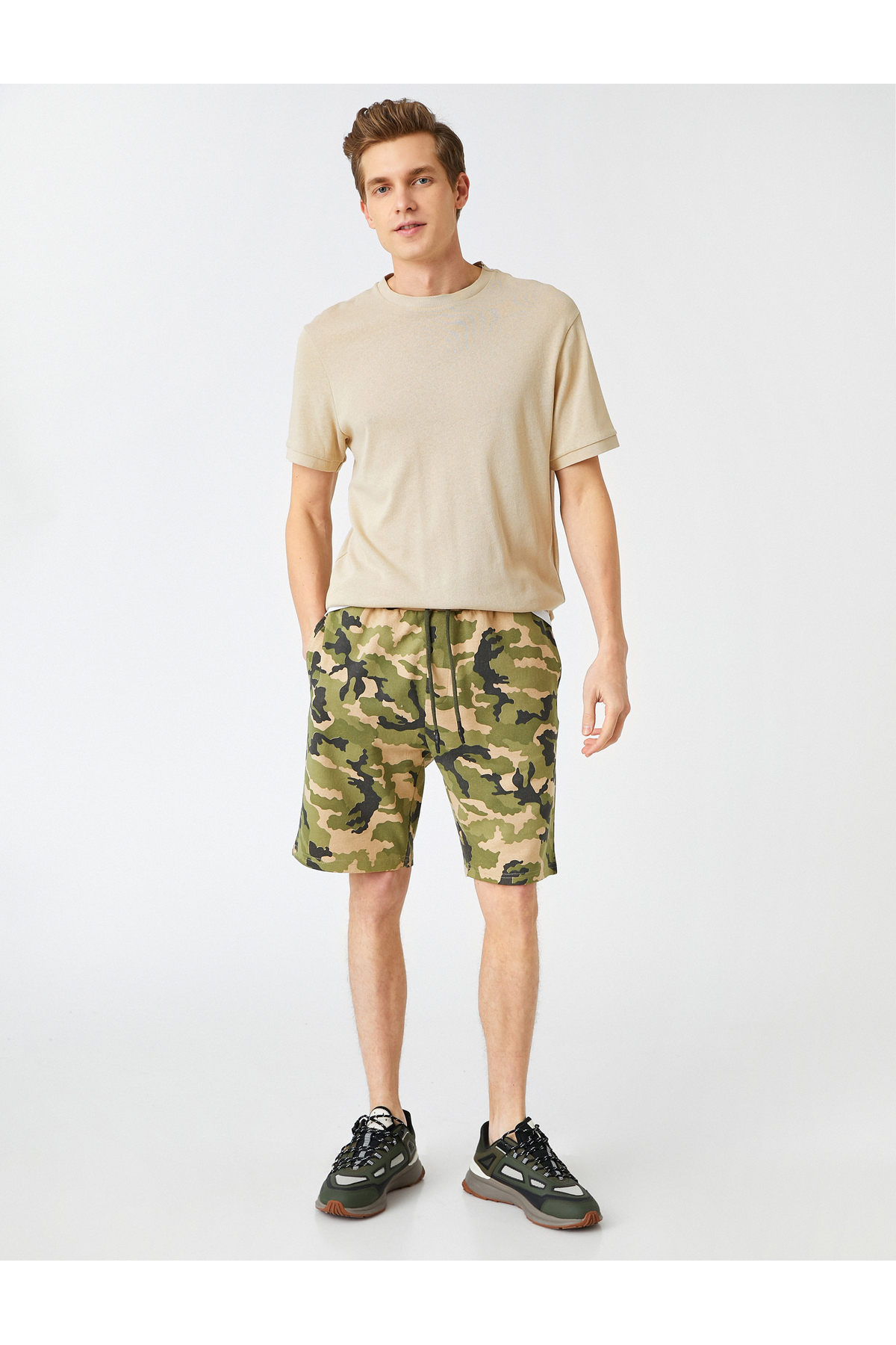 Kamuflaj Desenli Şort