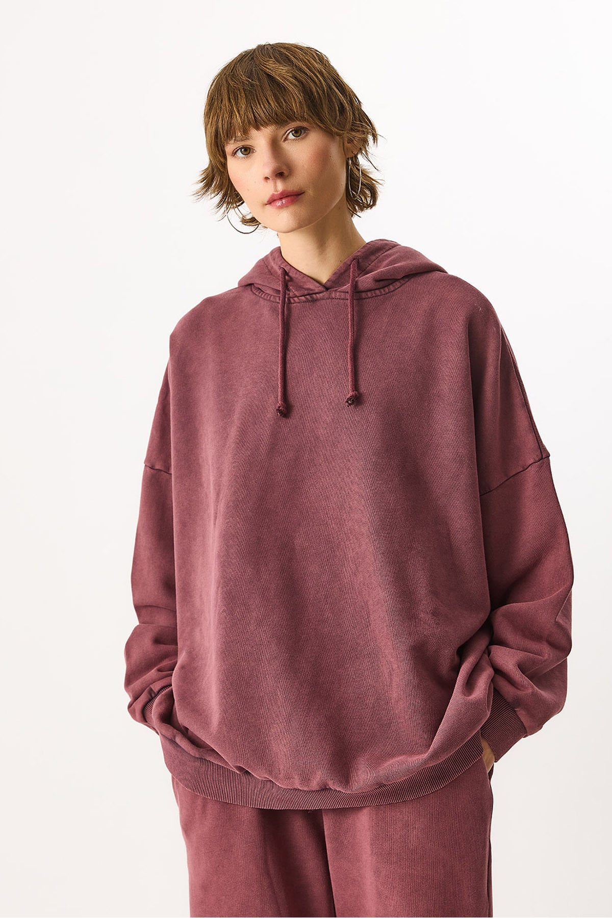 Kapüşonlu Regular Fit Yıkamalı %100 Pamuk Sweatshirt - BORDO