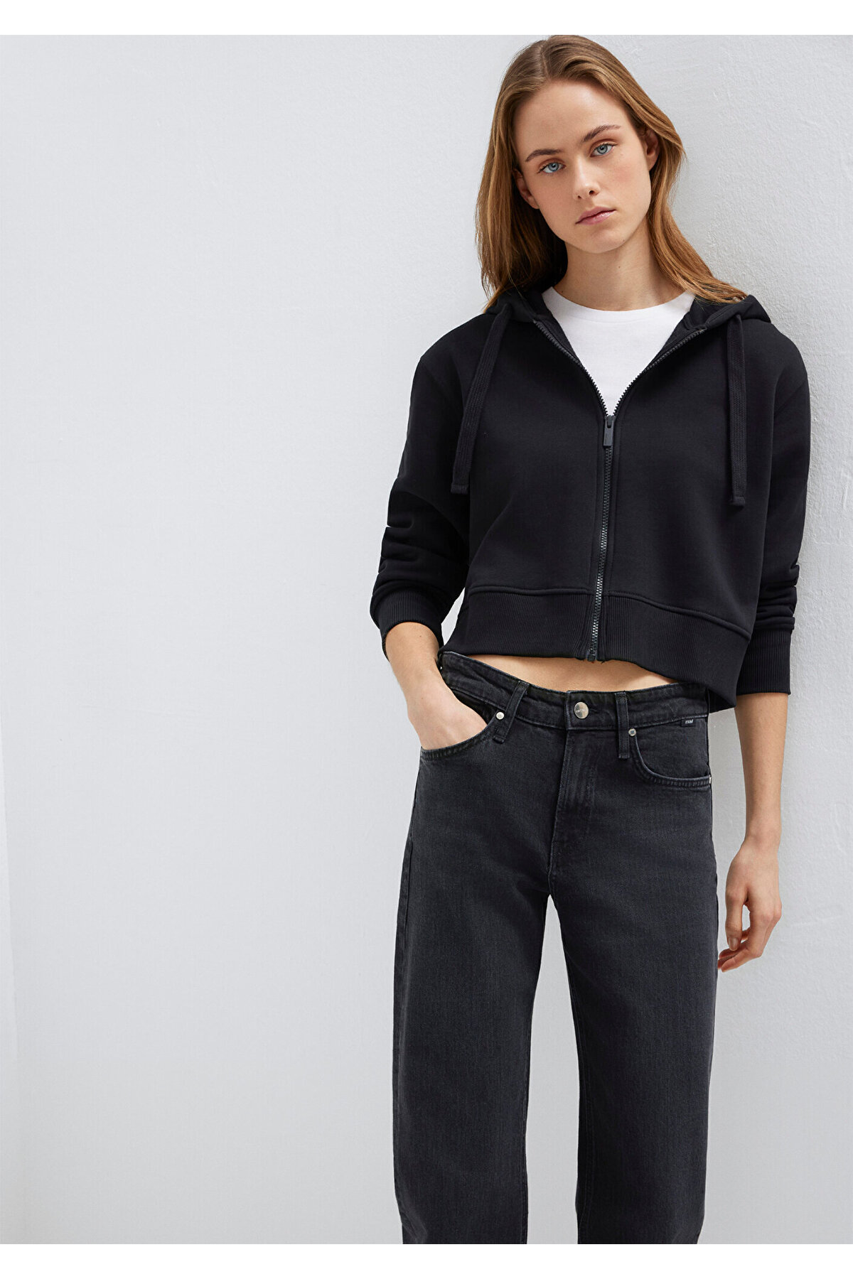 Kapüşonlu Siyah Basic Crop Sweatshirt 1S10388-900