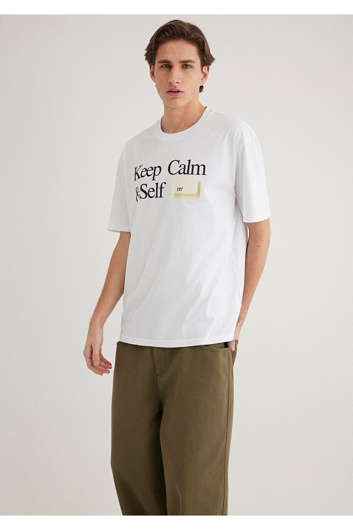 Keep Calm Baskılı Beyaz Tişört Loose Fit / Bol Rahat Kesim 0612463-620
