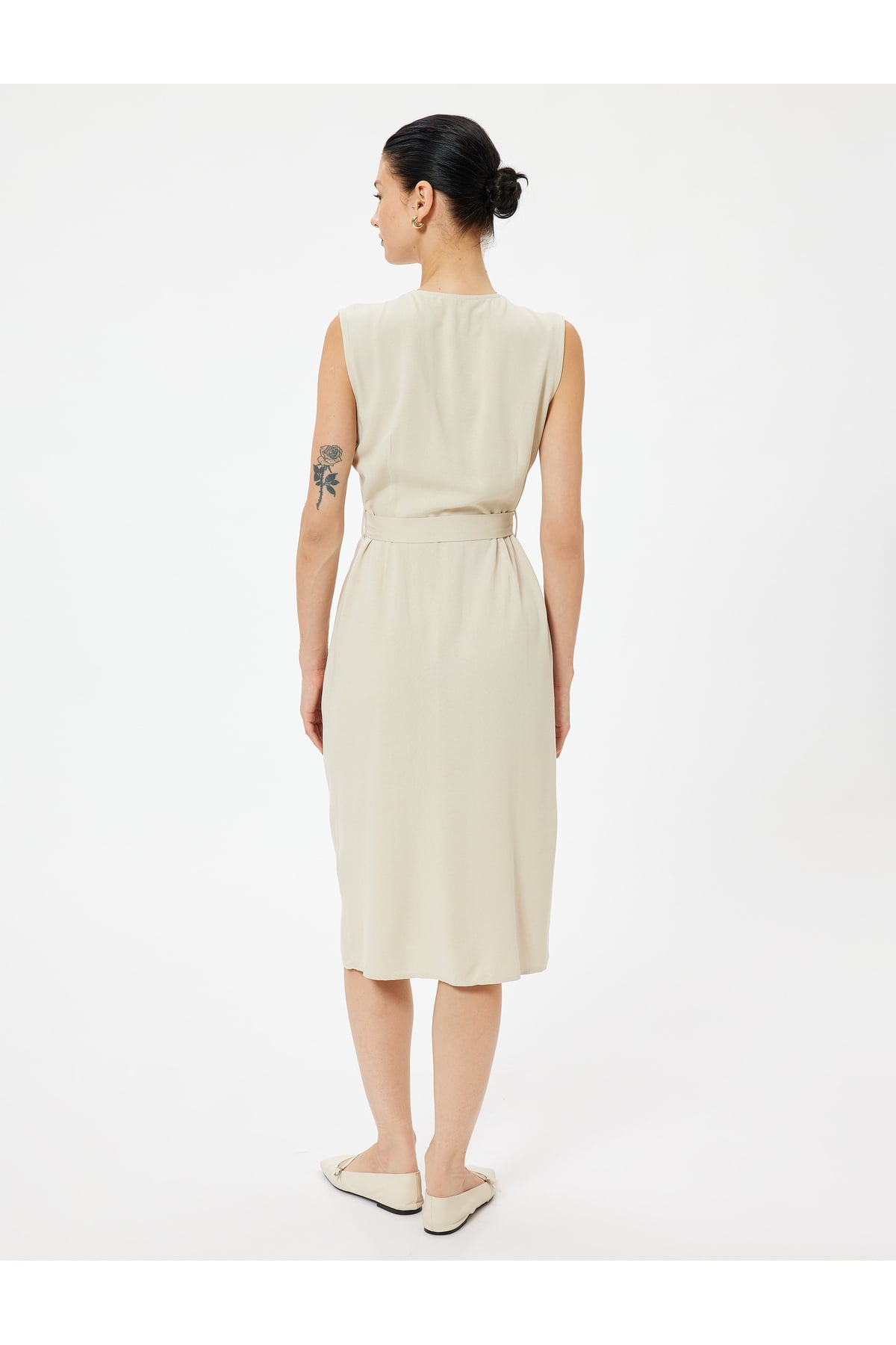 Keten Karışımlı Gömlek Elbise Midi Boy Kolsuz Kemer Detaylı Cepli