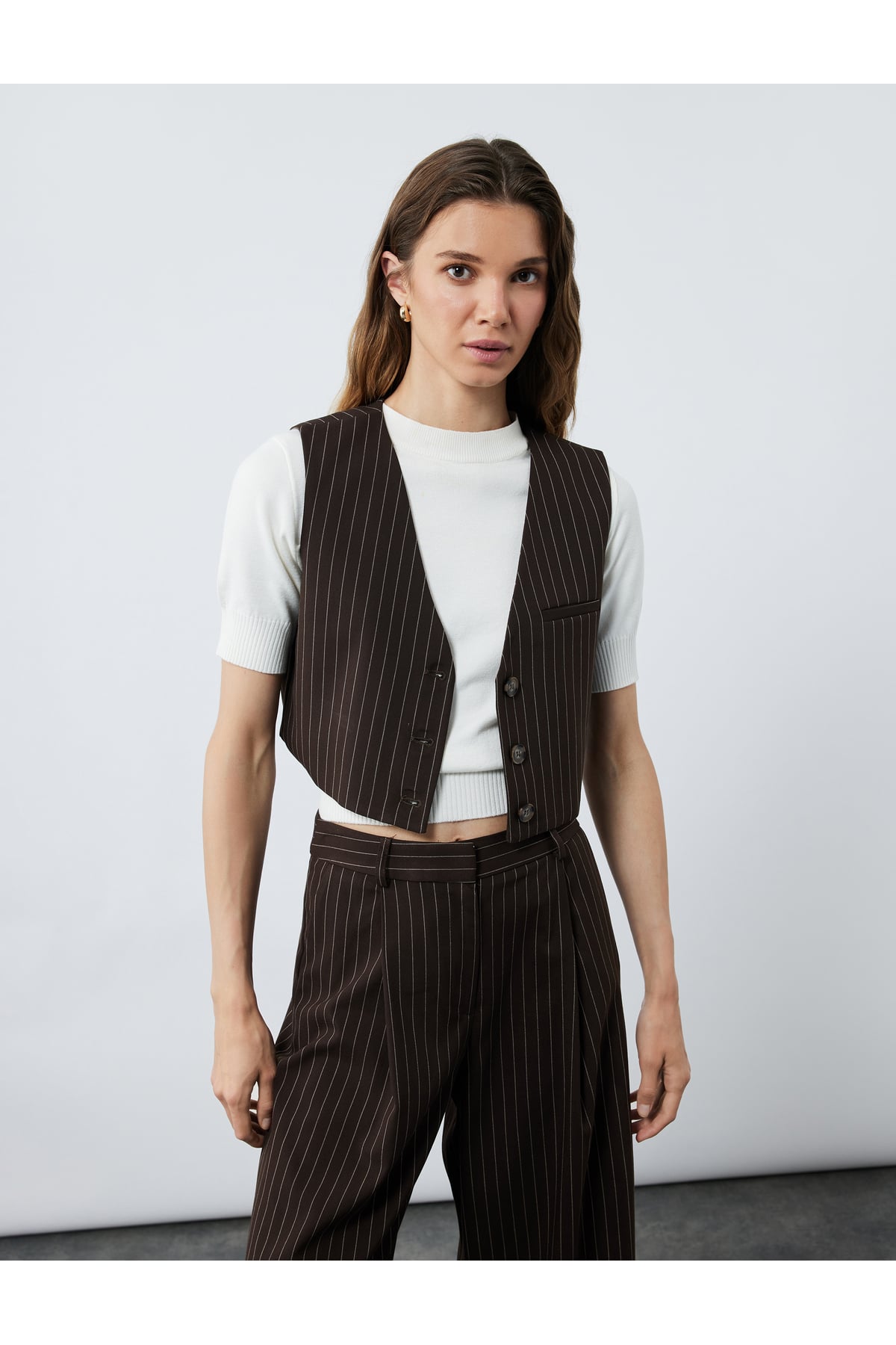 Kolsuz Cepli V Yaka Düğmeli Crop Yelek
