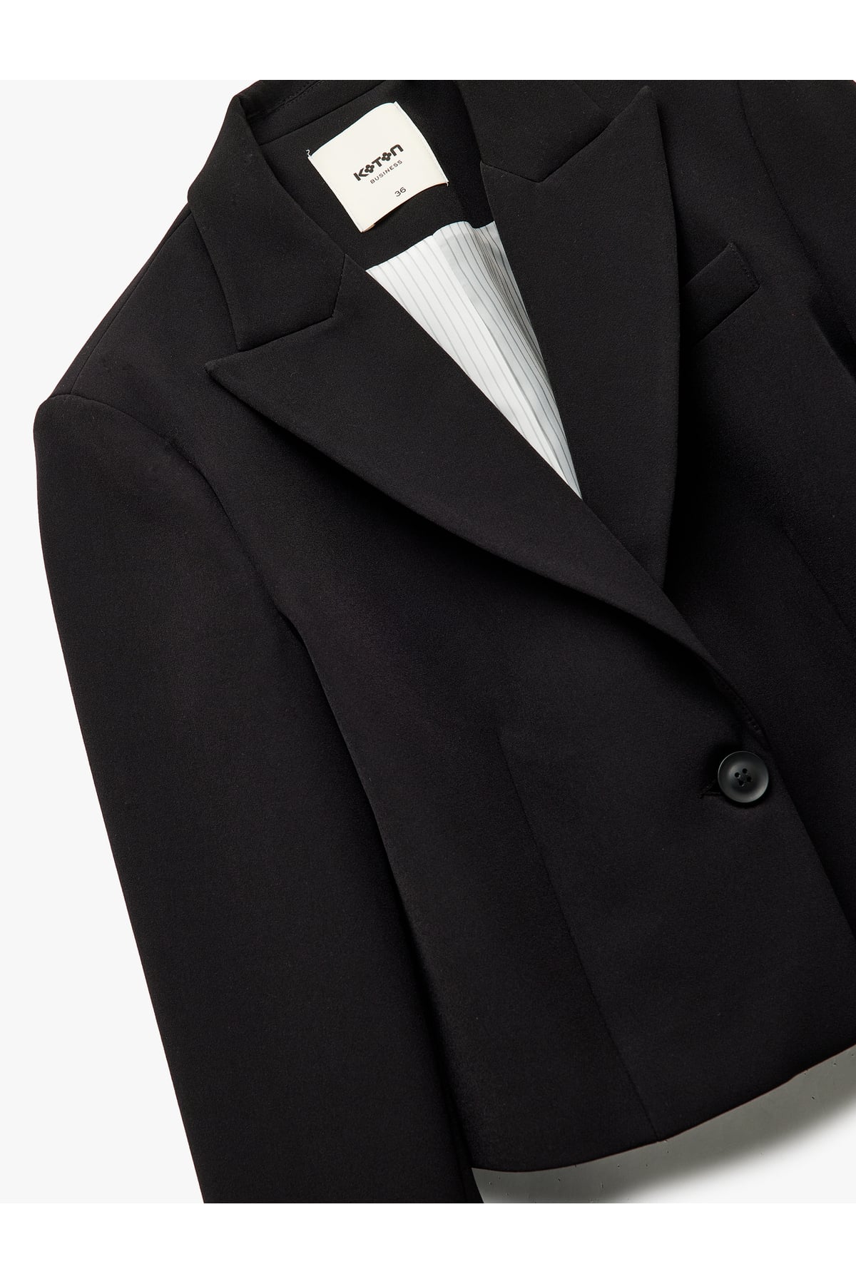 Kruvaze Yaka Uzun Kollu Crop Blazer Ceket
