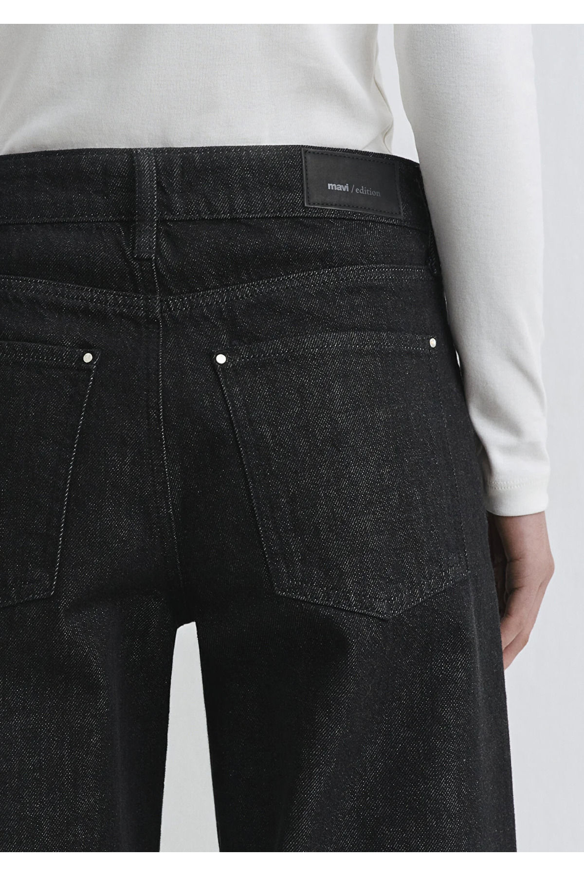 LEILA Rinse Deep Edition