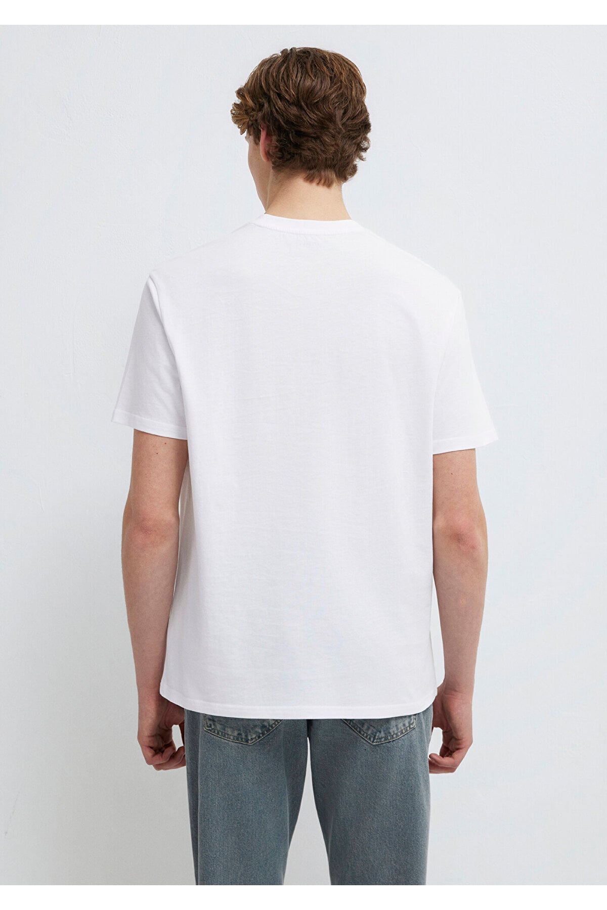 Logo Baskılı Beyaz Tişört Loose Fit / Bol Rahat Kesim 0610100-620