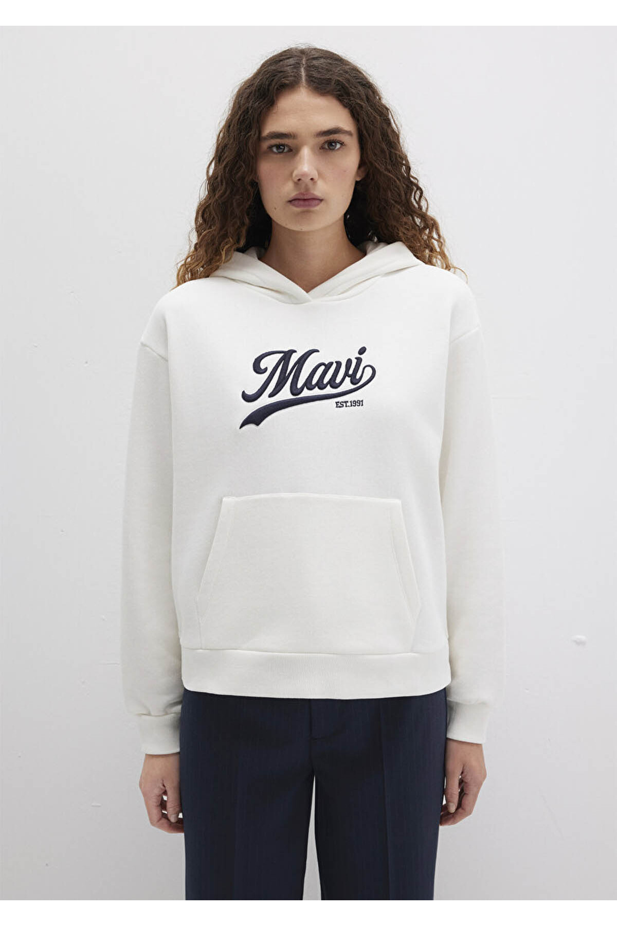 Logo Baskılı Kapüşonlu Beyaz Sweatshirt 1S10420-80194