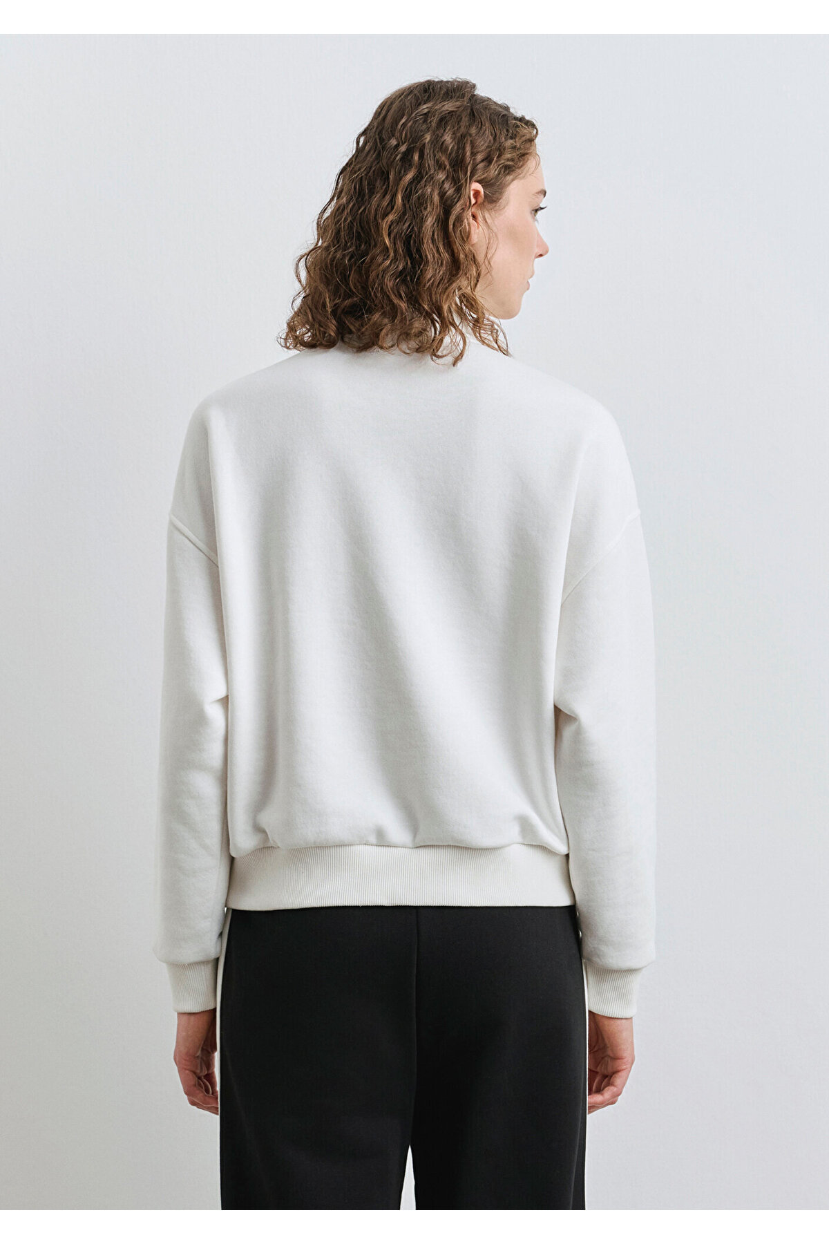 Logo Baskılı Yarı Fermuarlı Ekru Sweatshirt 1S10373-70057