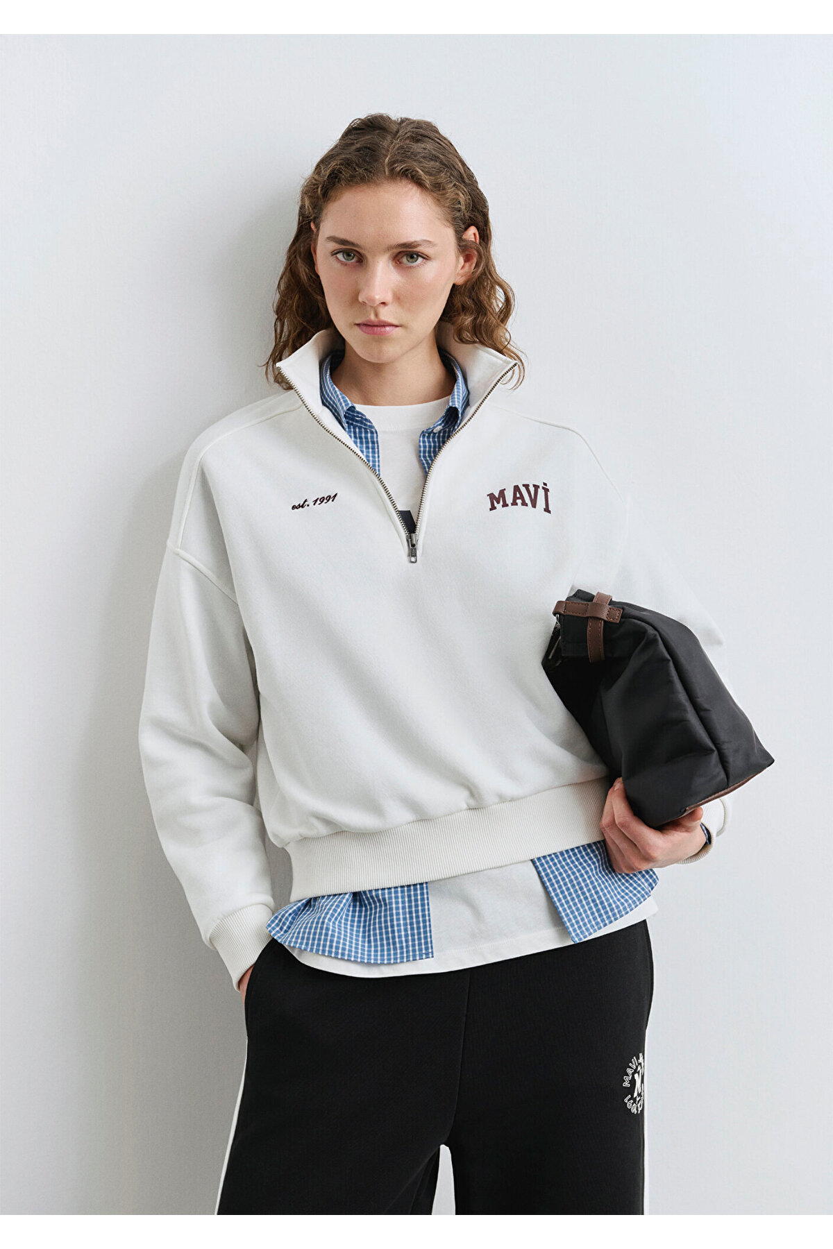 Logo Baskılı Yarı Fermuarlı Ekru Sweatshirt 1S10373-70057