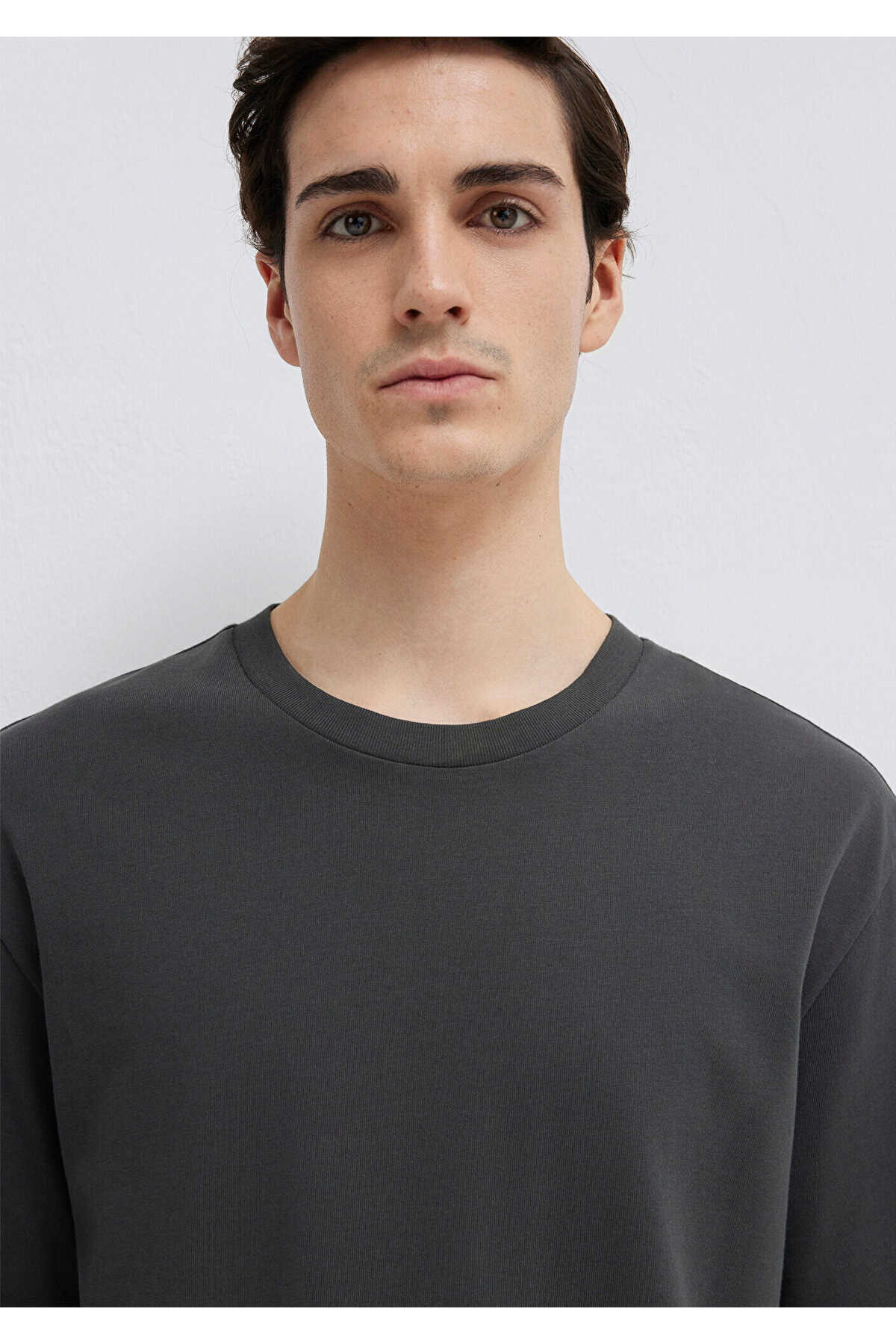 Logo Kol Detaylı Antrasit Basic Tişört Loose Fit / Bol Rahat Kesim 0611924-70092