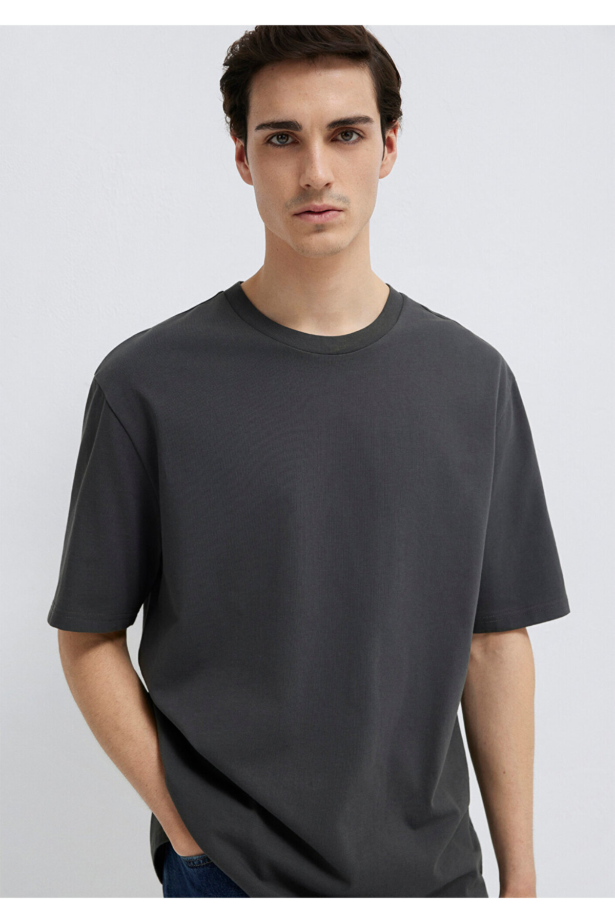 Logo Kol Detaylı Antrasit Basic Tişört Loose Fit / Bol Rahat Kesim 0611924-70092