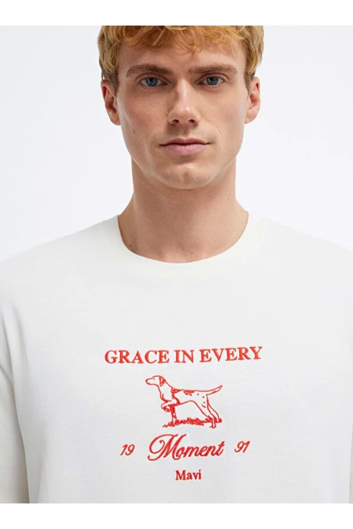M0613159 Grace In Every Nakışlı Tişört Erkek T-Shirt KIRMIZI