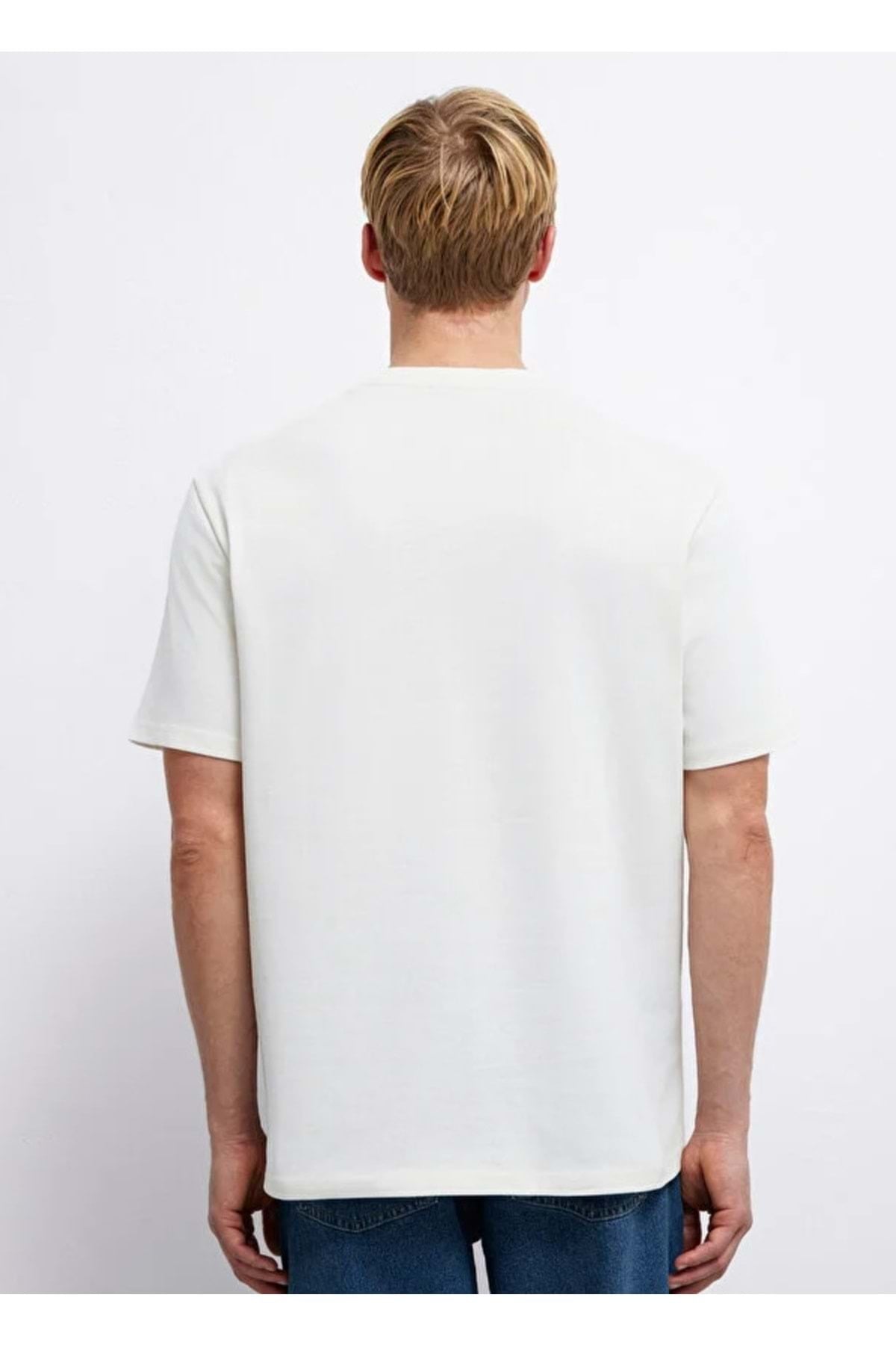 M0613159 Grace In Every Nakışlı Tişört Erkek T-Shirt KIRMIZI
