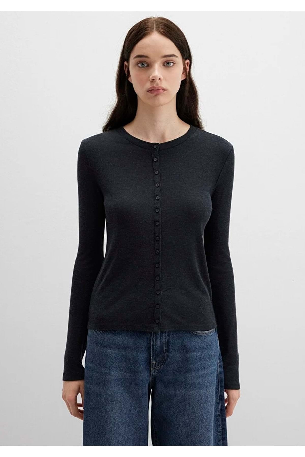 M1613652-80022 Düğme Detaylı Siyah Uzun Kollu T-Shirt Kadın Tişört SİYAH