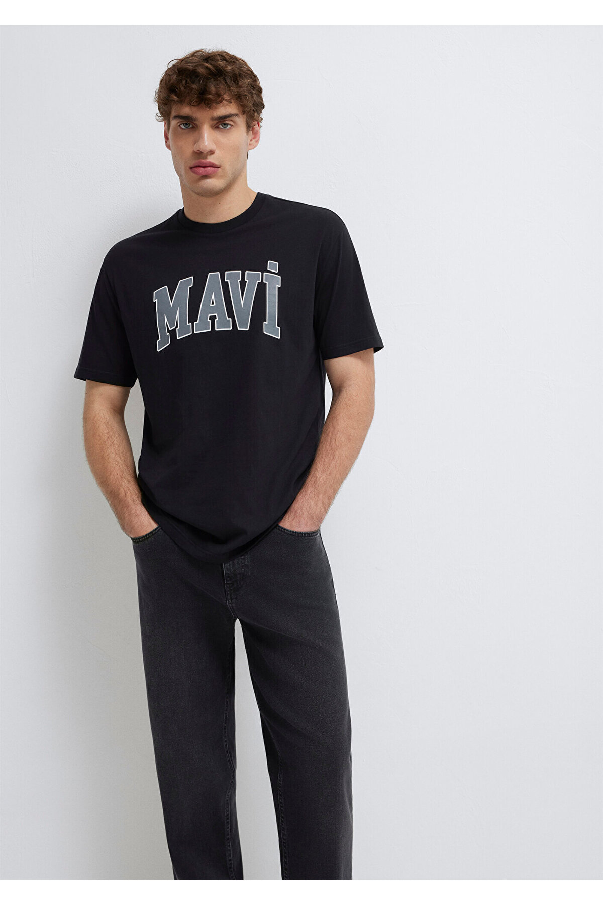 Mavi Logo Tişört Siyah
