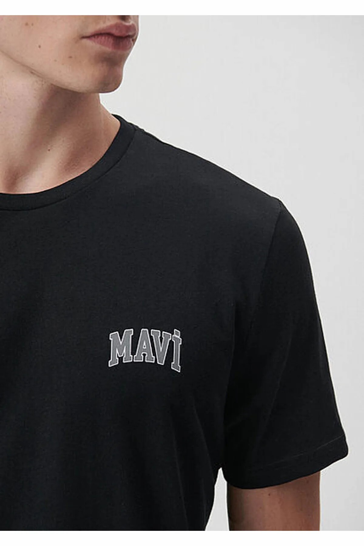 Mavi Logo Tişört Siyah