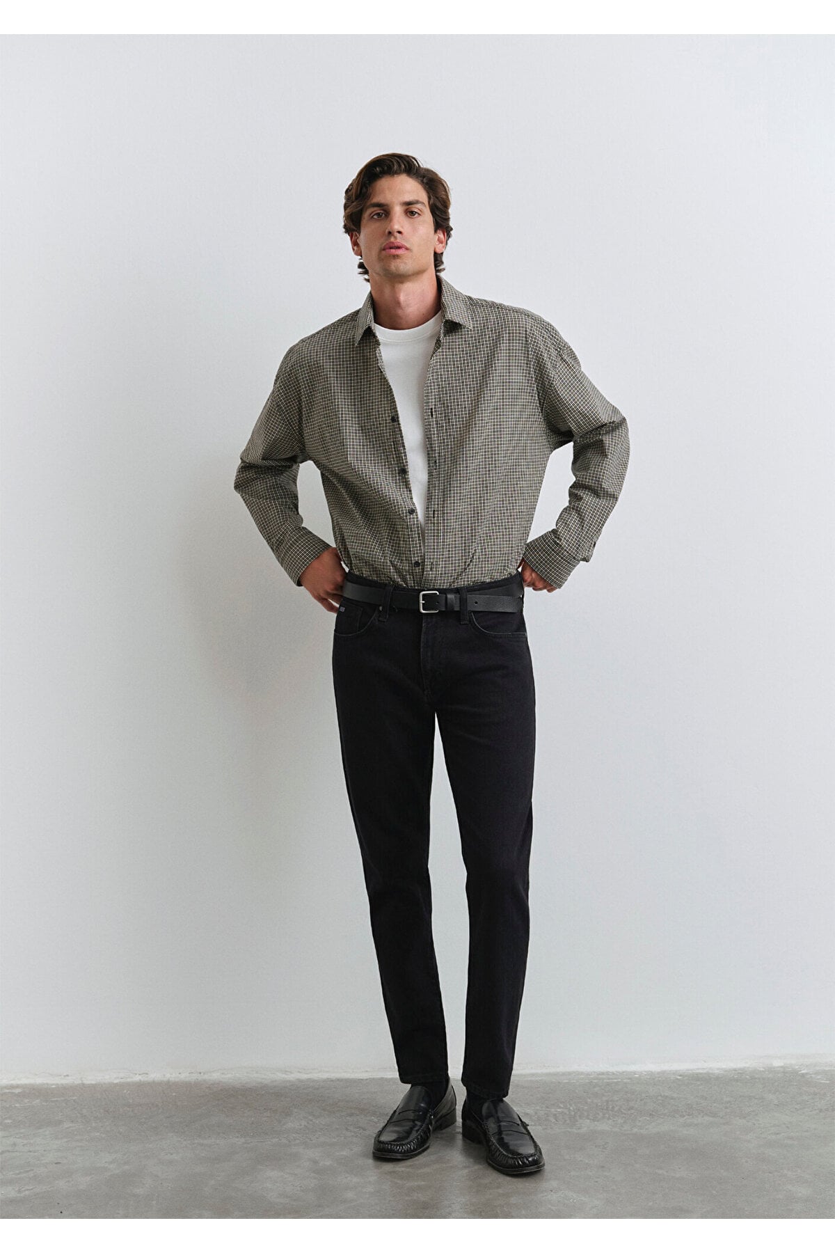 Milan Classic Denim Yıkamalı Siyah Jean Pantolon 0081090642