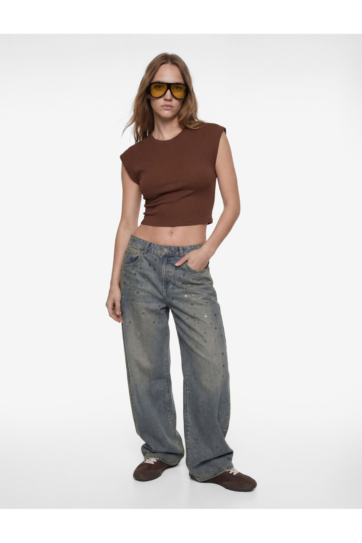 Modal Karışımlı Slim Fit Bisiklet Yaka Kolsuz Crop Tişört