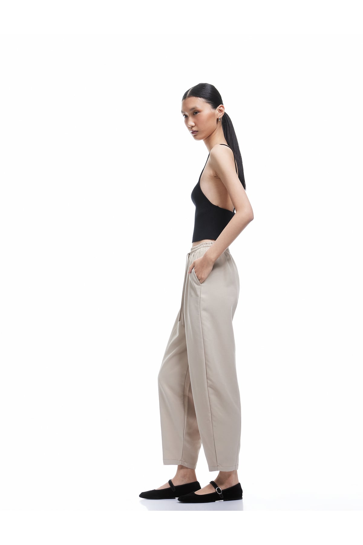 Modal Kumaş Beli Bağcıklı Cepli Balon Fit Pantolon