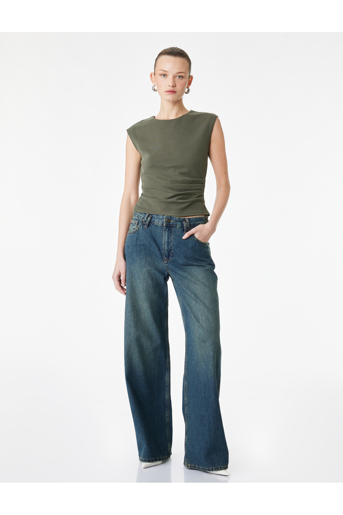 Modal Kumaş Slim Fit Drape Detaylı Bisiklet Yaka Kolsuz Fitilli Bluz