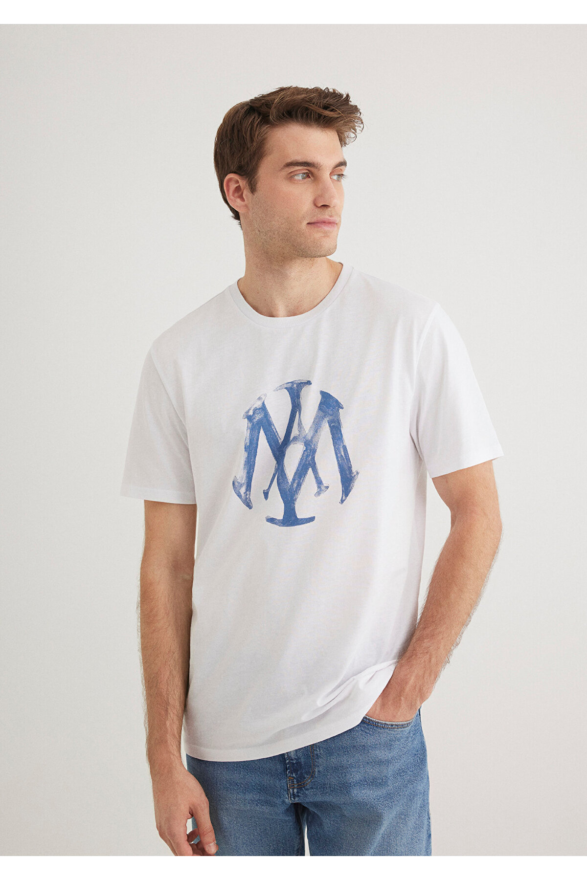 Mühür Logo Baskılı Beyaz Tişört Slim Fit / Dar Kesim 065109-620