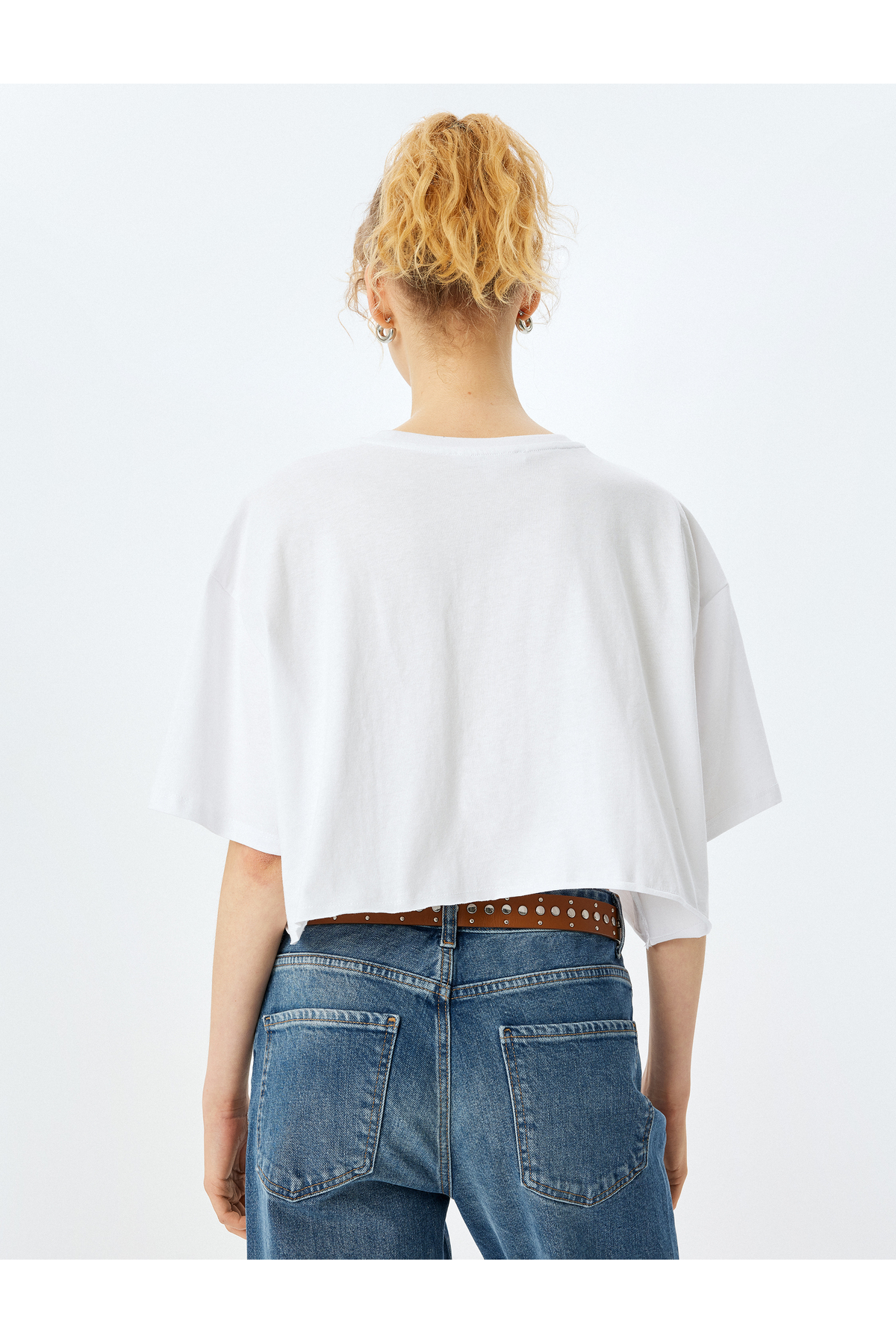 Nakış Detaylı Crop Ekru Kadın T-Shirt 5SAL10250IK