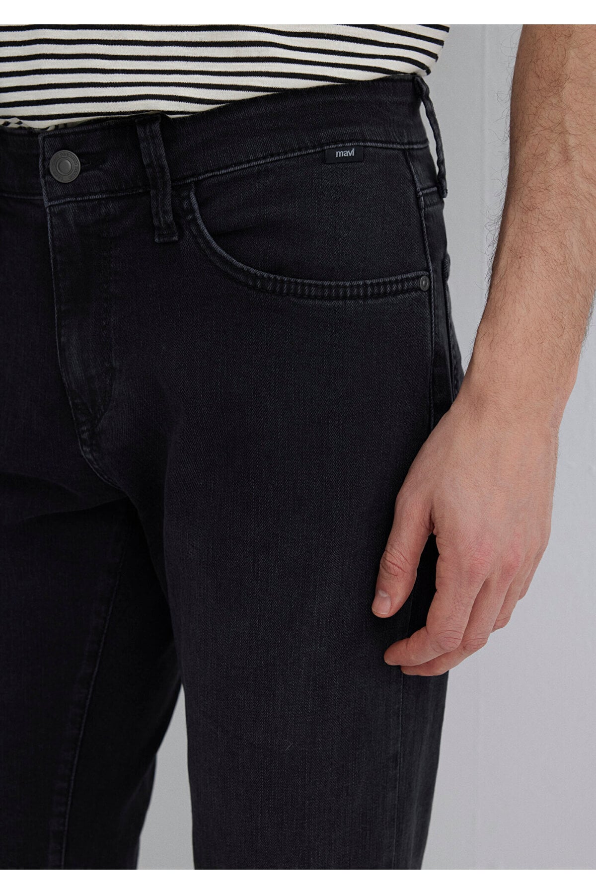 Nicholas Black Antrasit Jean Şort 0416081307