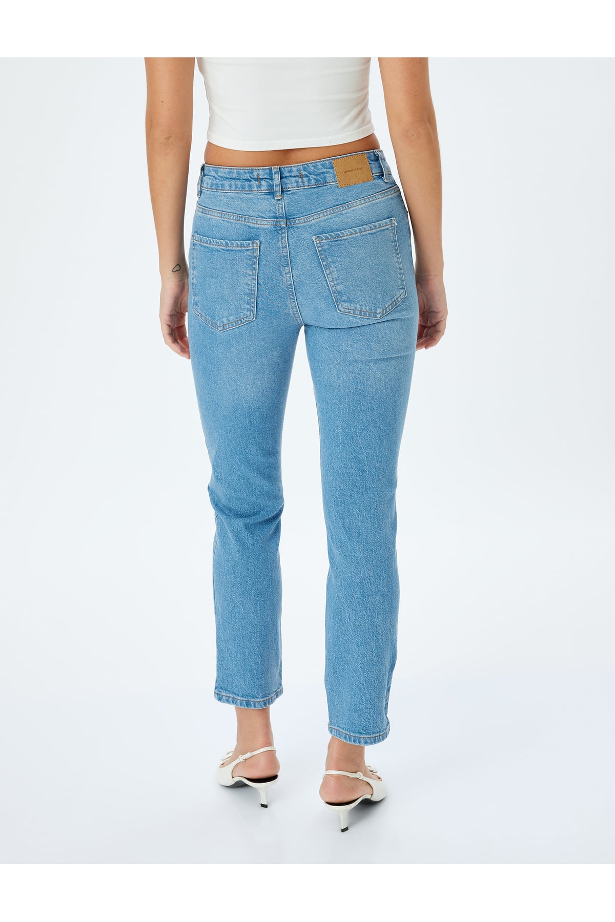 Normal Bel Slim Fit Düz Paça Cepli Düğmeli Kot Pantolon - Slim Straight Fit Jean