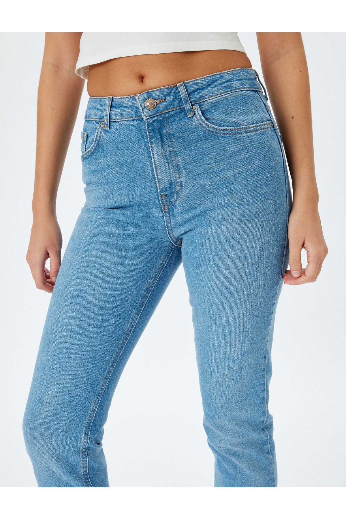 Normal Bel Slim Fit Düz Paça Cepli Düğmeli Kot Pantolon - Slim Straight Fit Jean