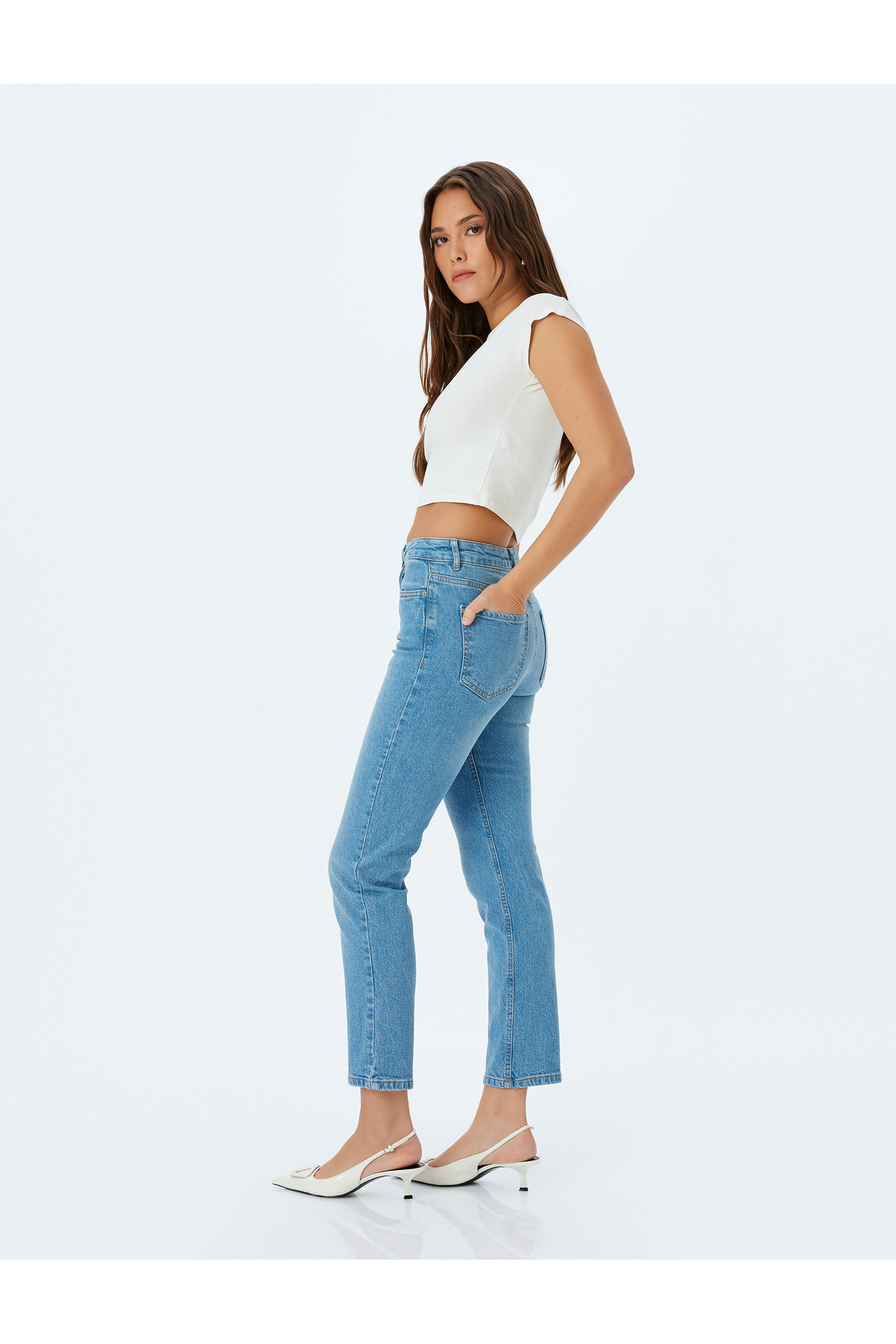 Normal Bel Slim Fit Düz Paça Cepli Düğmeli Kot Pantolon - Slim Straight Fit Jean