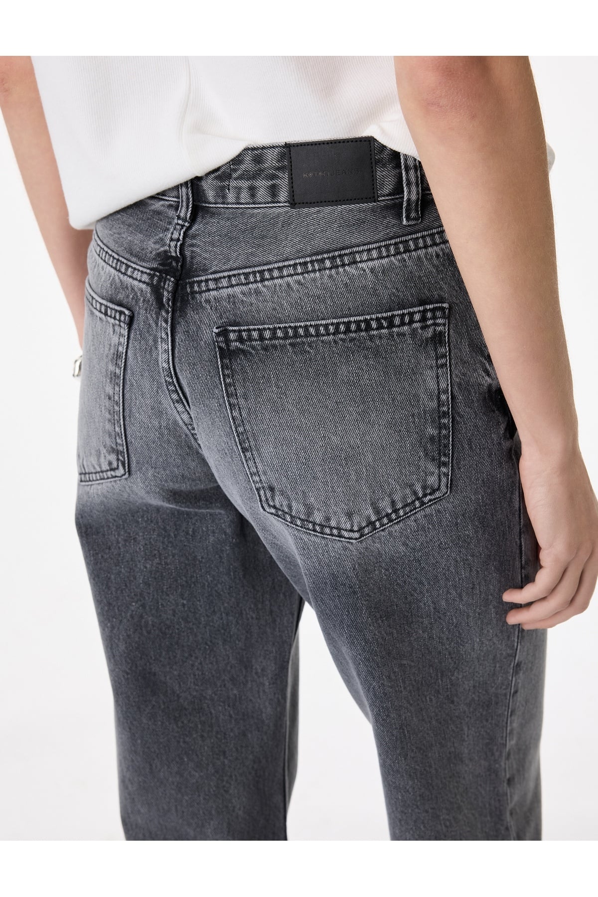 Pamuklu Cepli Düğmeli Düz Paça Yıkamalı Jean Pantolon - Straight Fit Jean