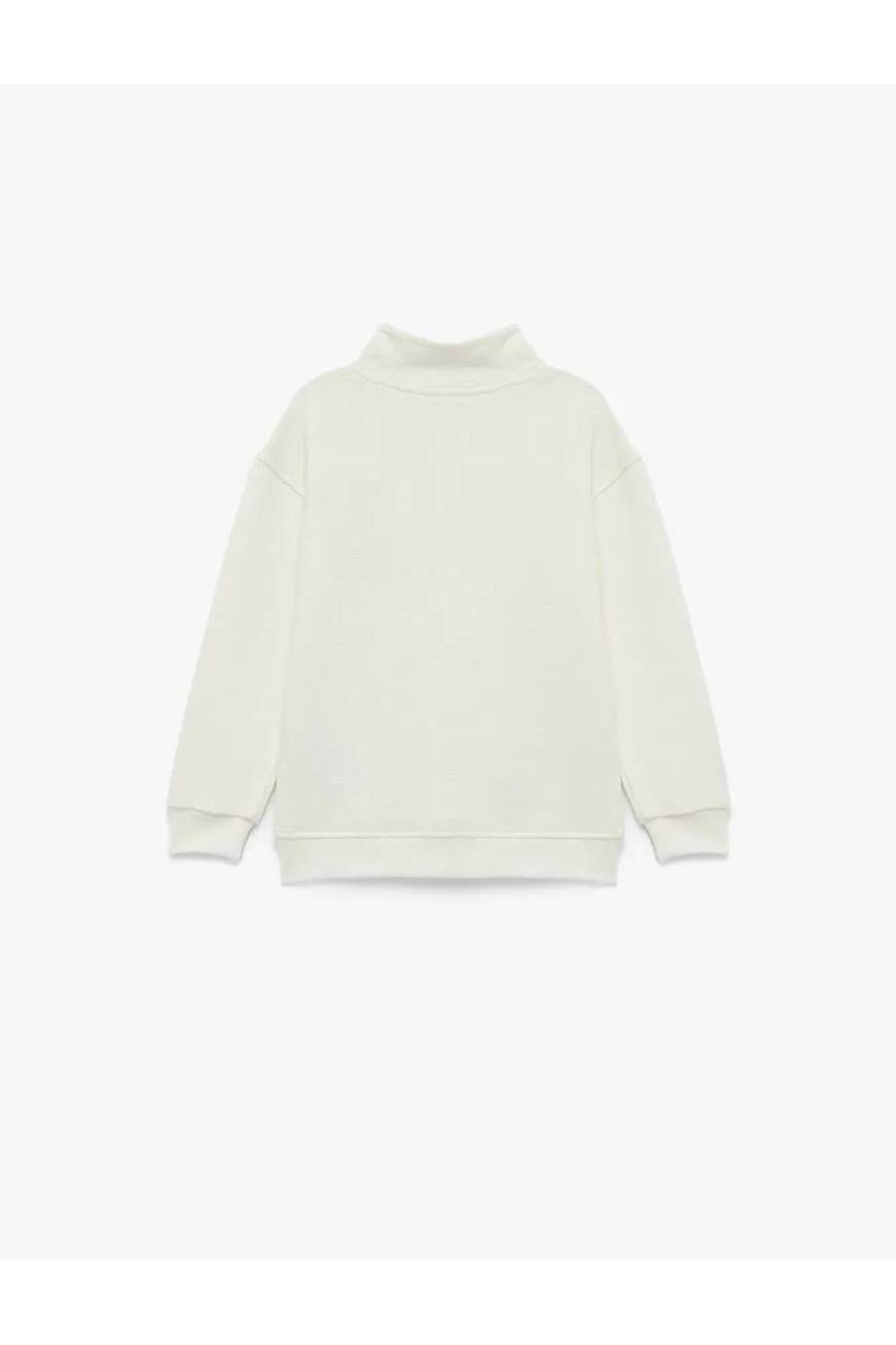 Pamuklu Dik Yaka Uzun Kollu Nakışlı Yarım Fermuarlı Sweatshirt