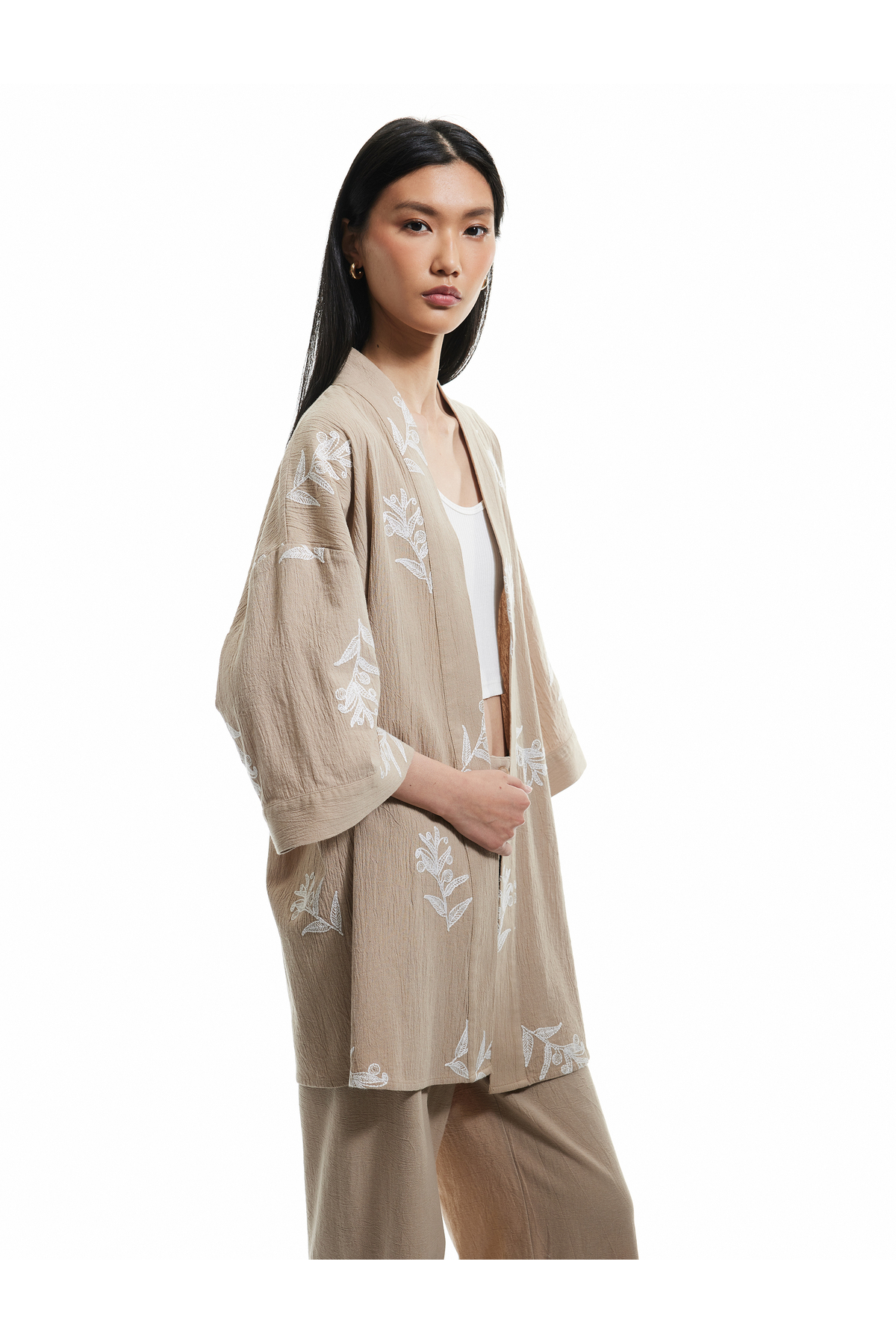Pamuklu Geniş Kollu Nakışlı Çiçekli Uzun Kimono