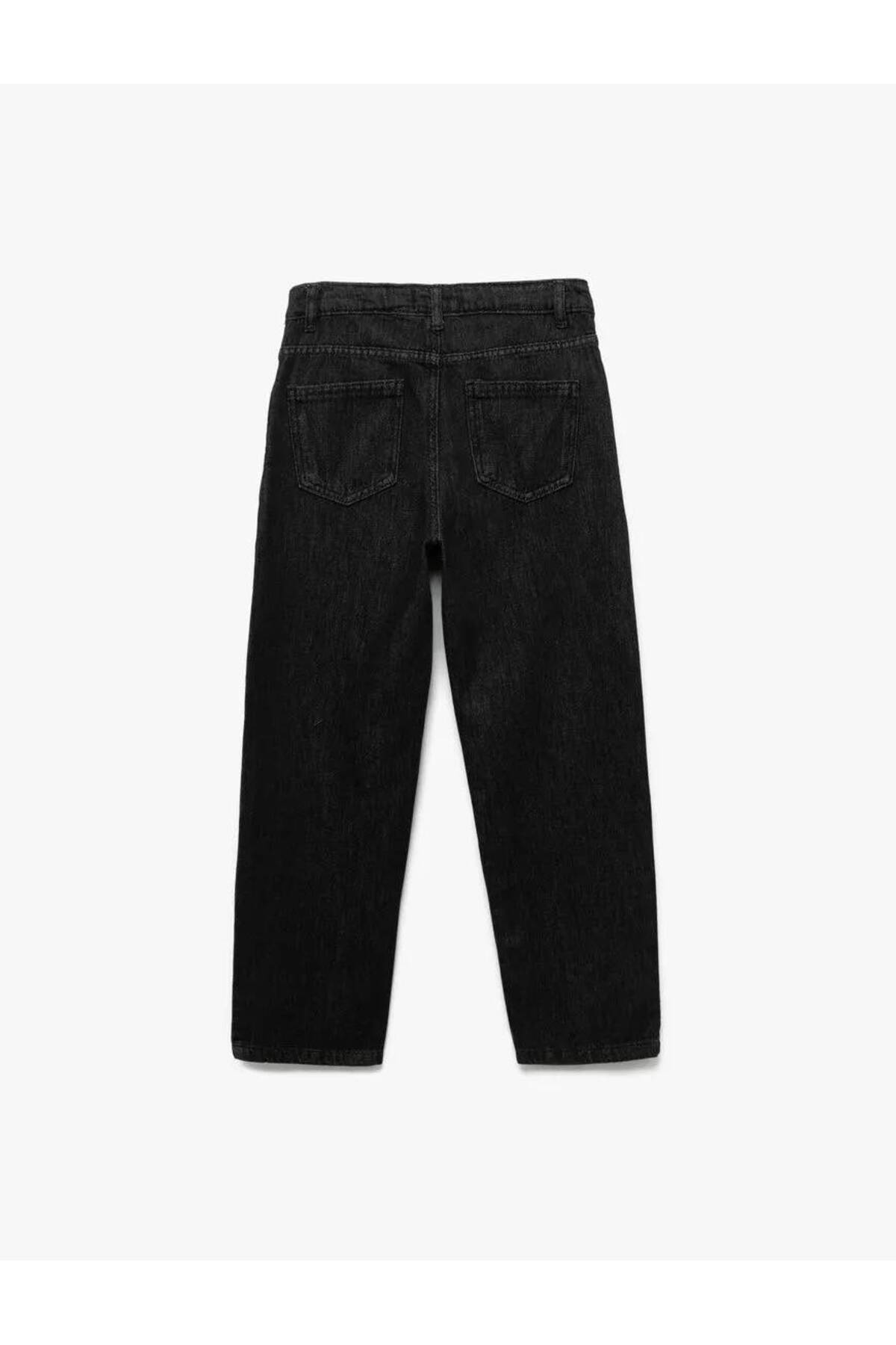 Pamuklu Rahat Kesim Denim Pantolon