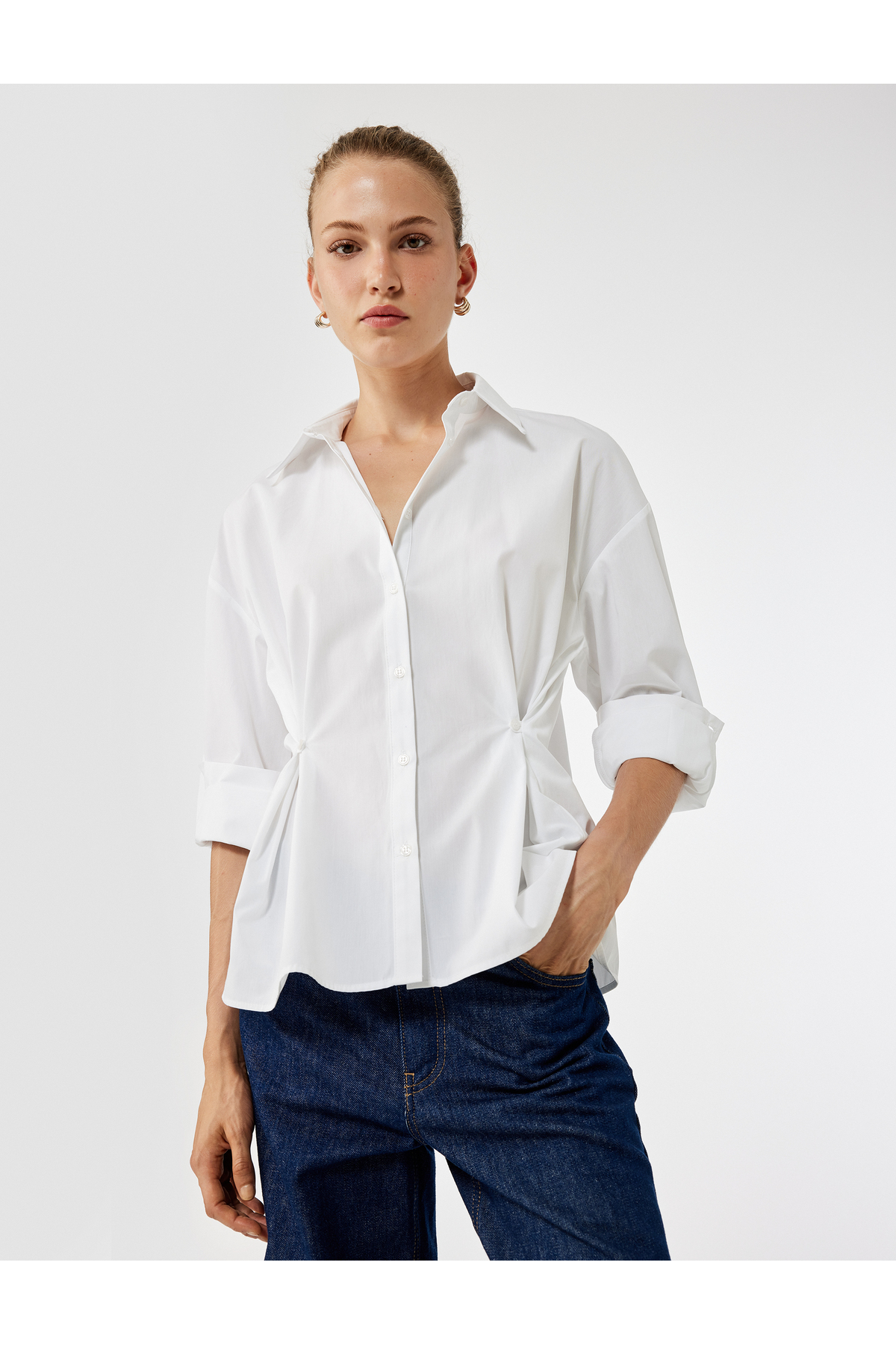 Pamuklu Uzun Kollu Pile Detaylı Düğmeli Oversize Poplin Gömlek