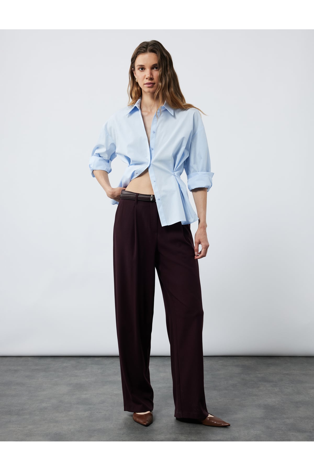 Pamuklu Uzun Kollu Pile Detaylı Düğmeli Oversize Poplin Gömlek