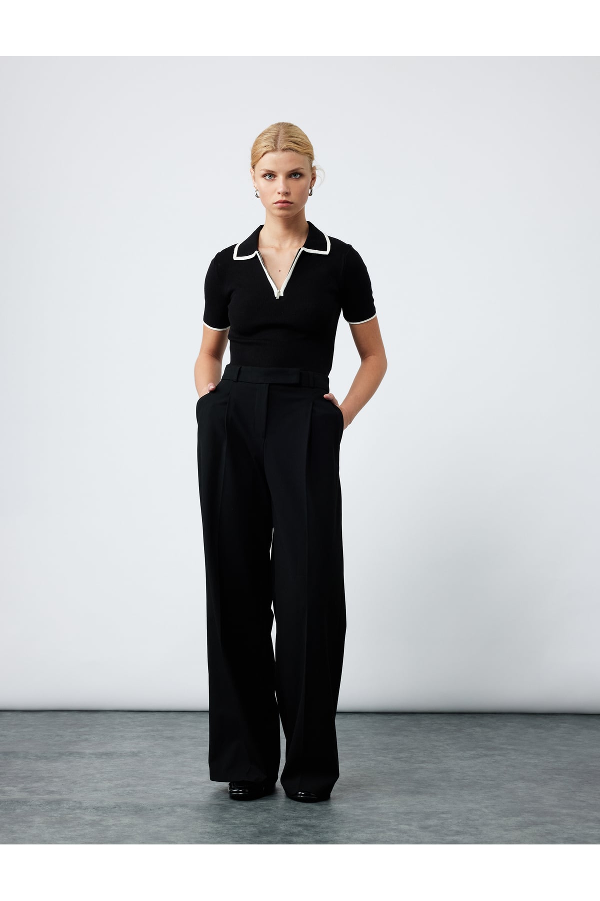 Regular Fit Kısa Kollu Polo Yaka Yarım Fermuarlı Triko Kazak