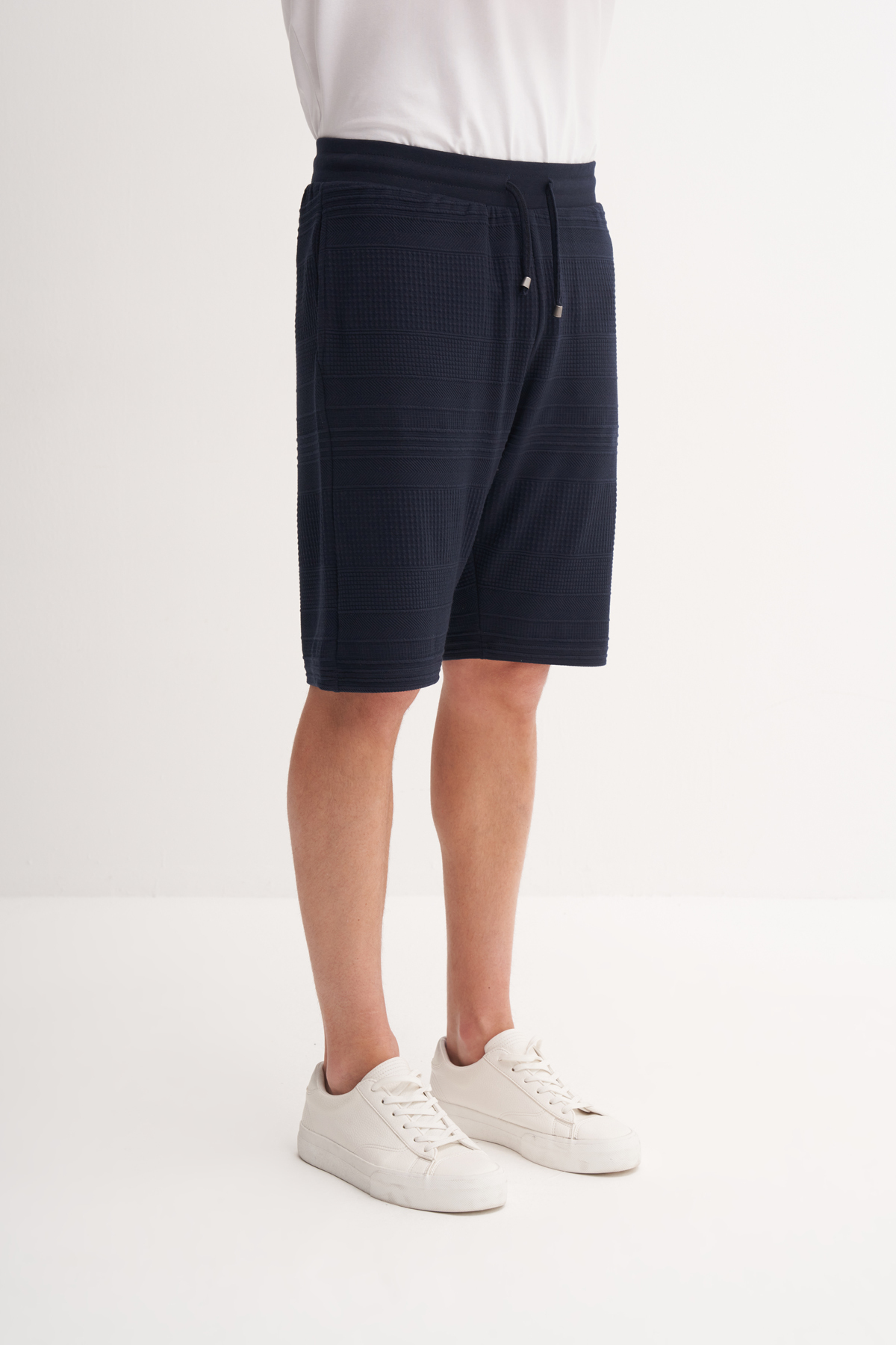 Regular Fit Örme Dokulu Bermuda Şort