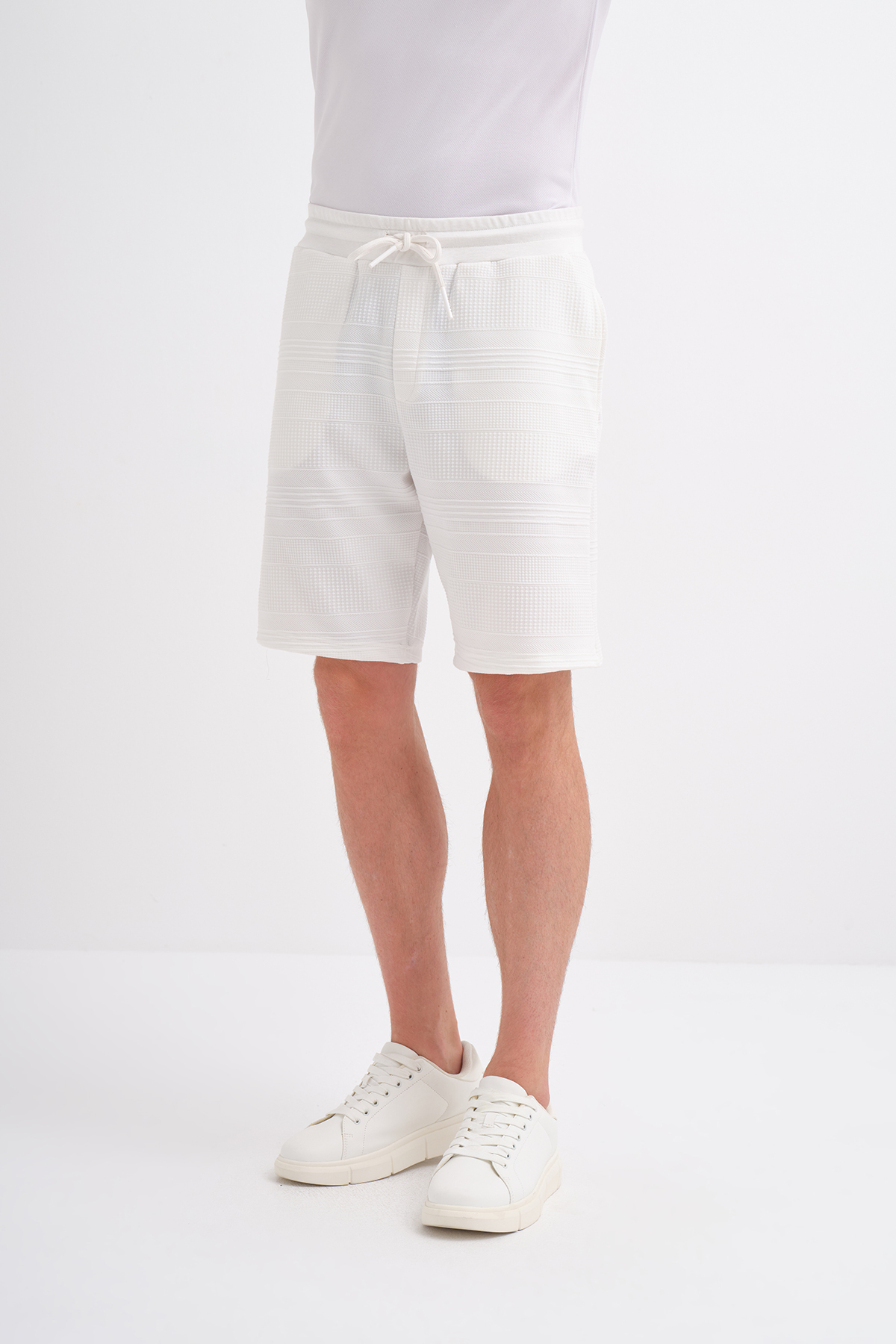 Regular Fit Örme Dokulu Bermuda Şort